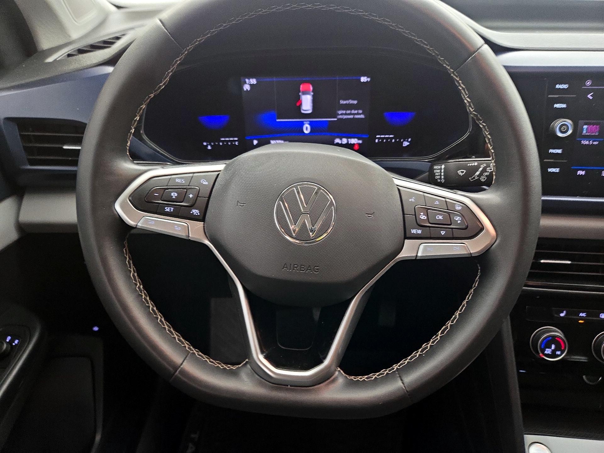 Thumbnail: 2023 Volkswagen Taos - 10