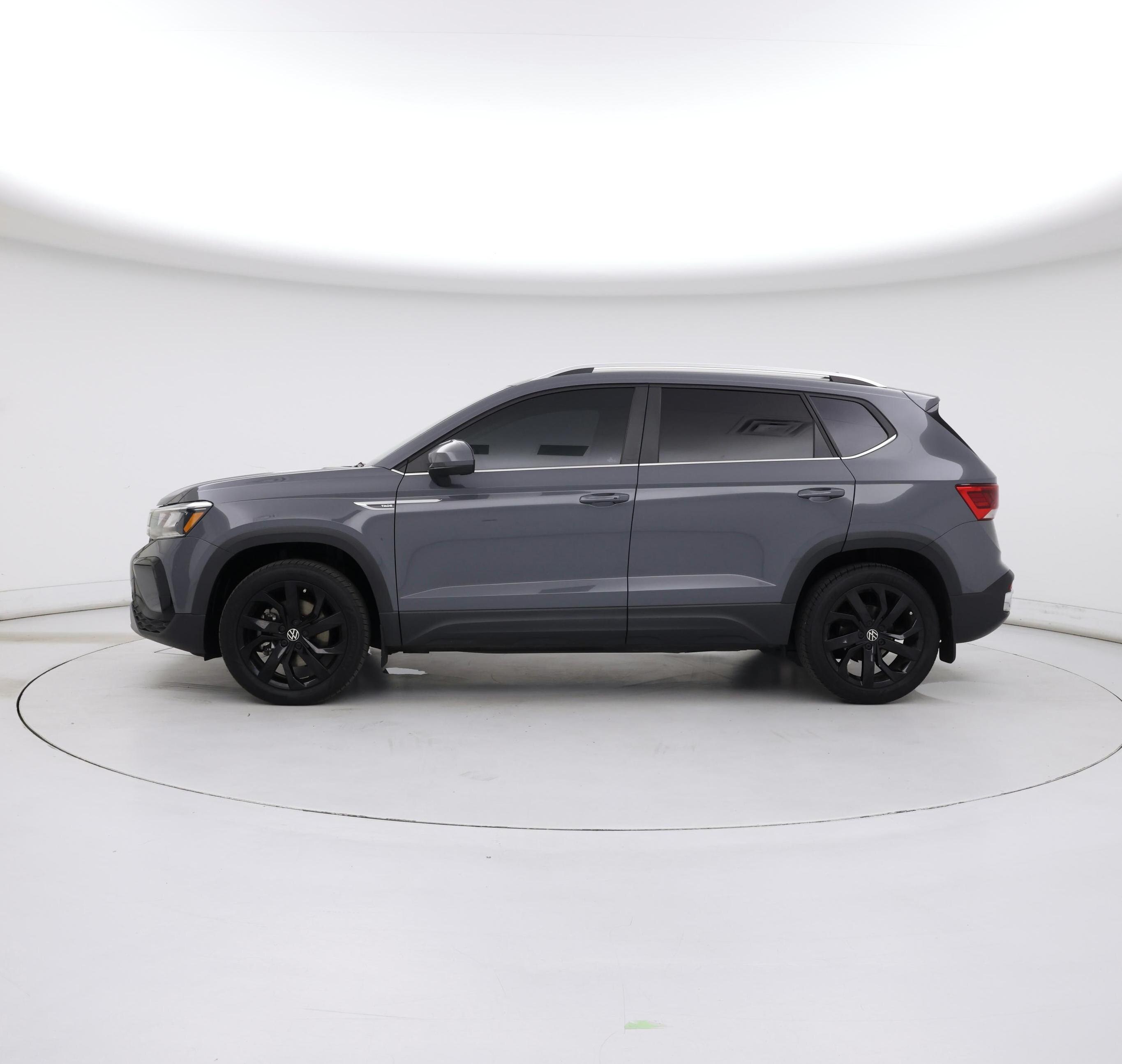 Thumbnail: 2023 Volkswagen Taos - 3