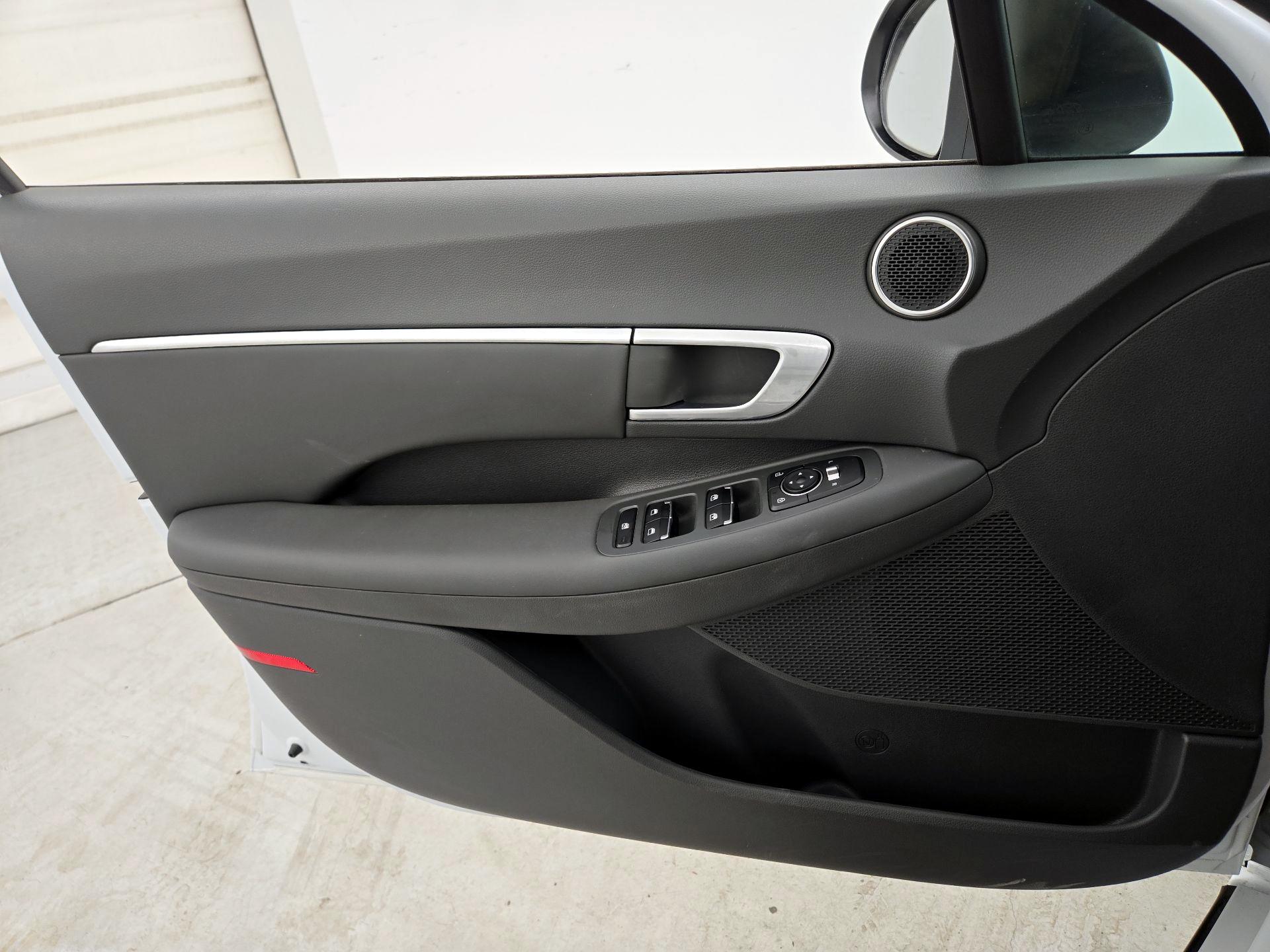 Thumbnail: 2021 Hyundai Sonata - 12