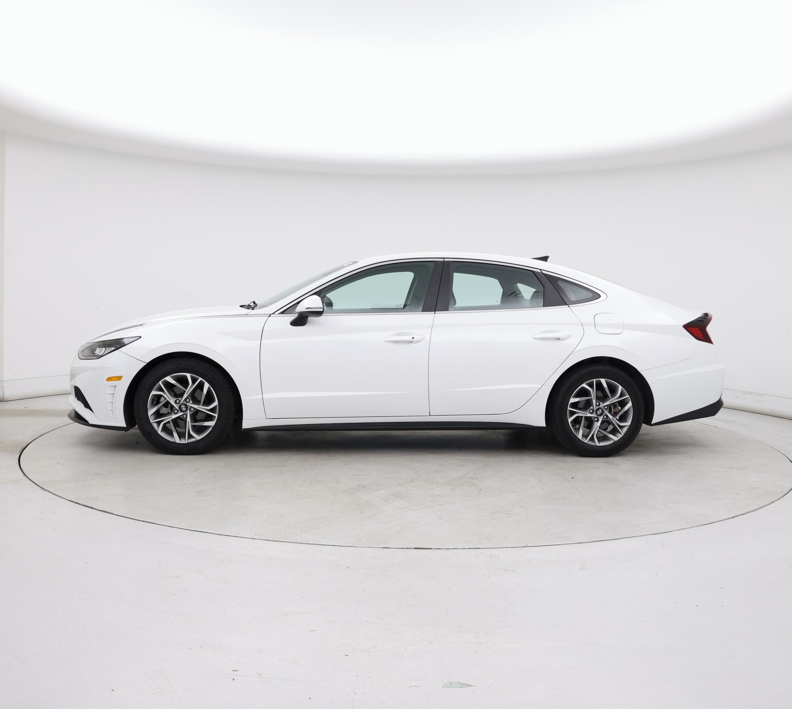 Thumbnail: 2021 Hyundai Sonata - 3