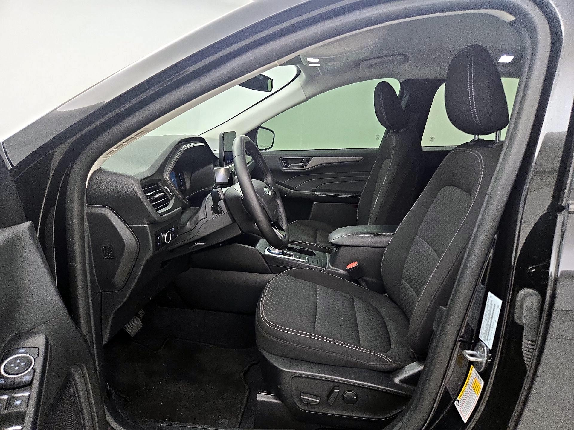 Thumbnail: 2023 Ford Escape - 11