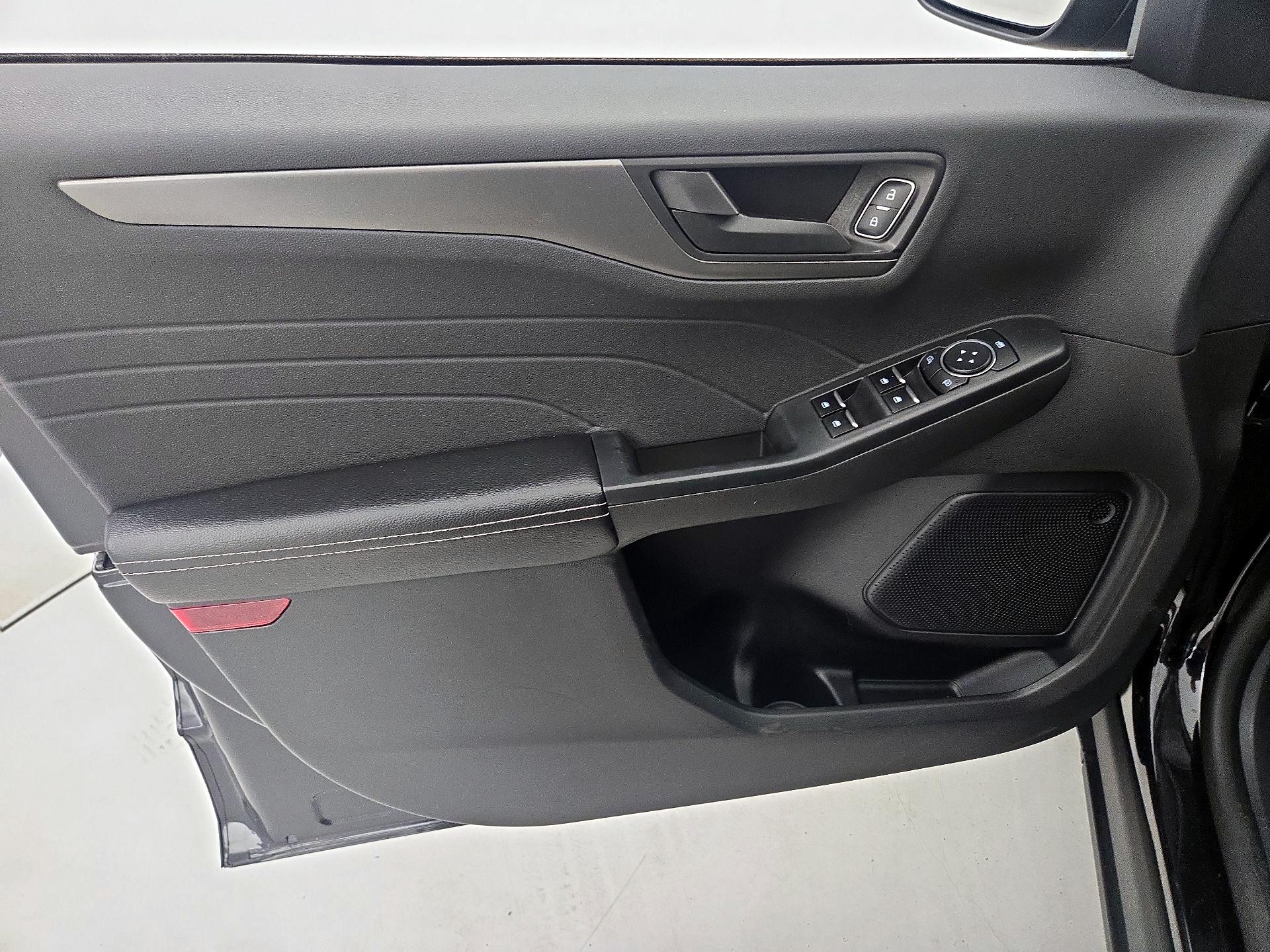 Thumbnail: 2023 Ford Escape - 12