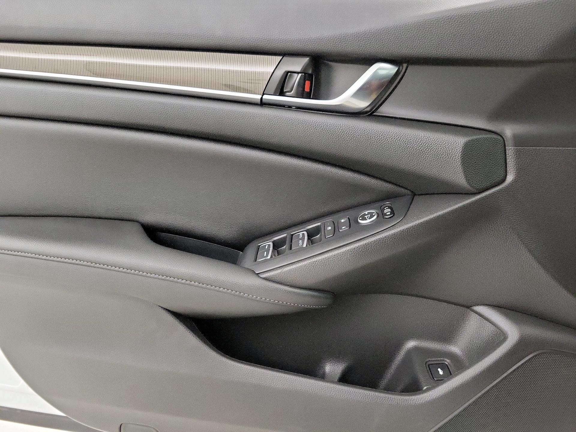 Thumbnail: 2020 Honda Accord - 12