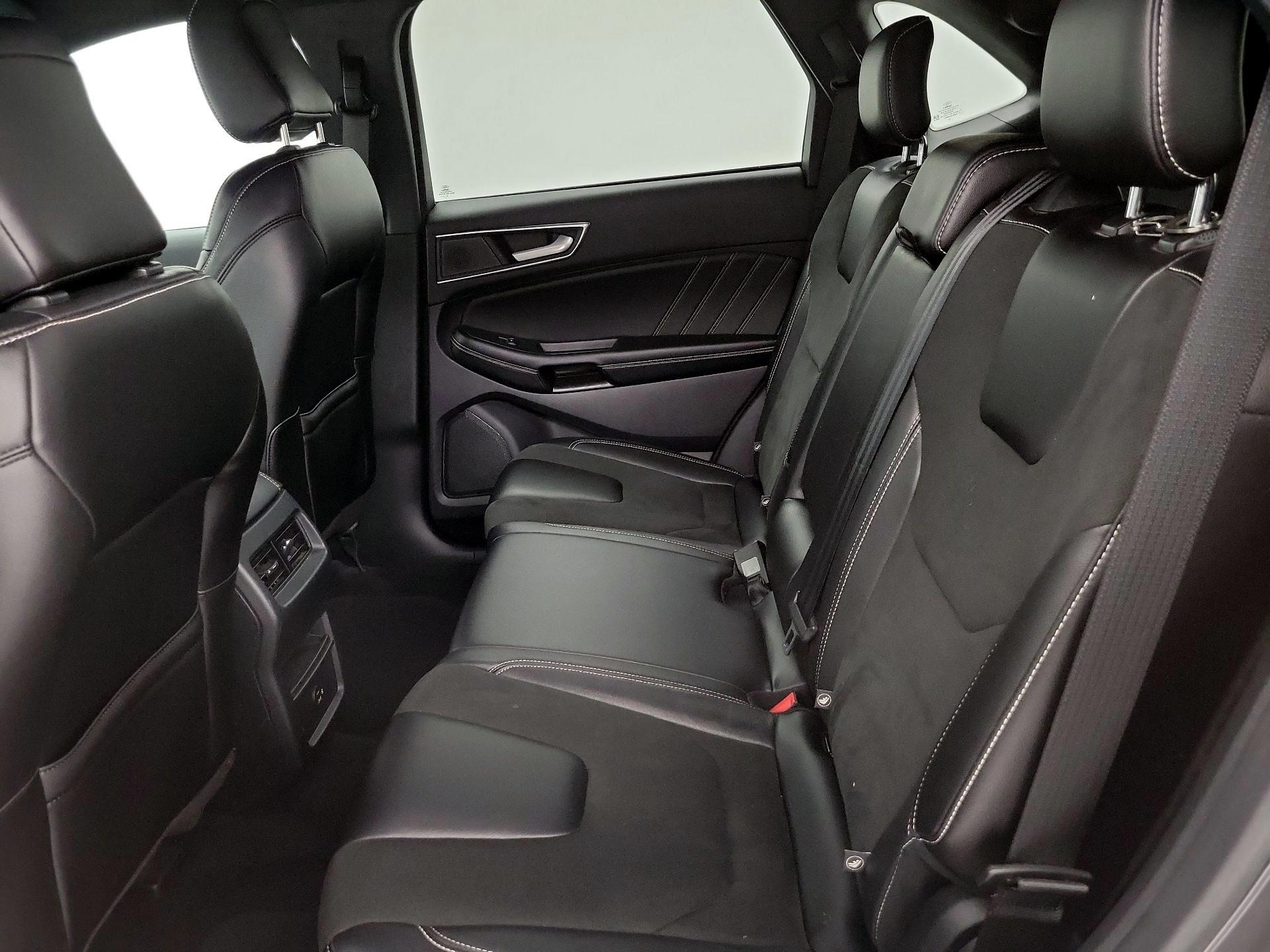 Thumbnail: 2021 Ford Edge - 19