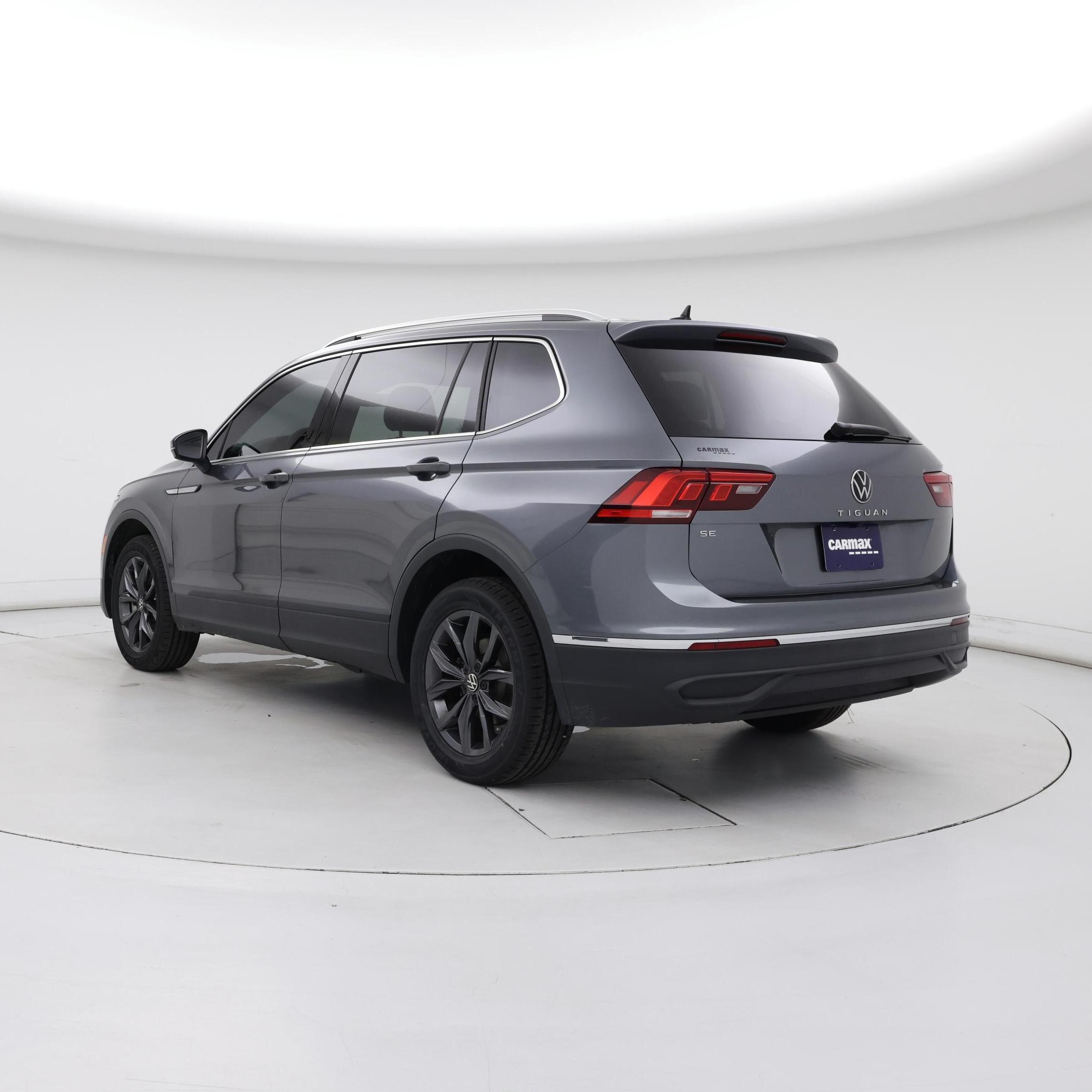 Thumbnail: 2023 Volkswagen Tiguan - 2