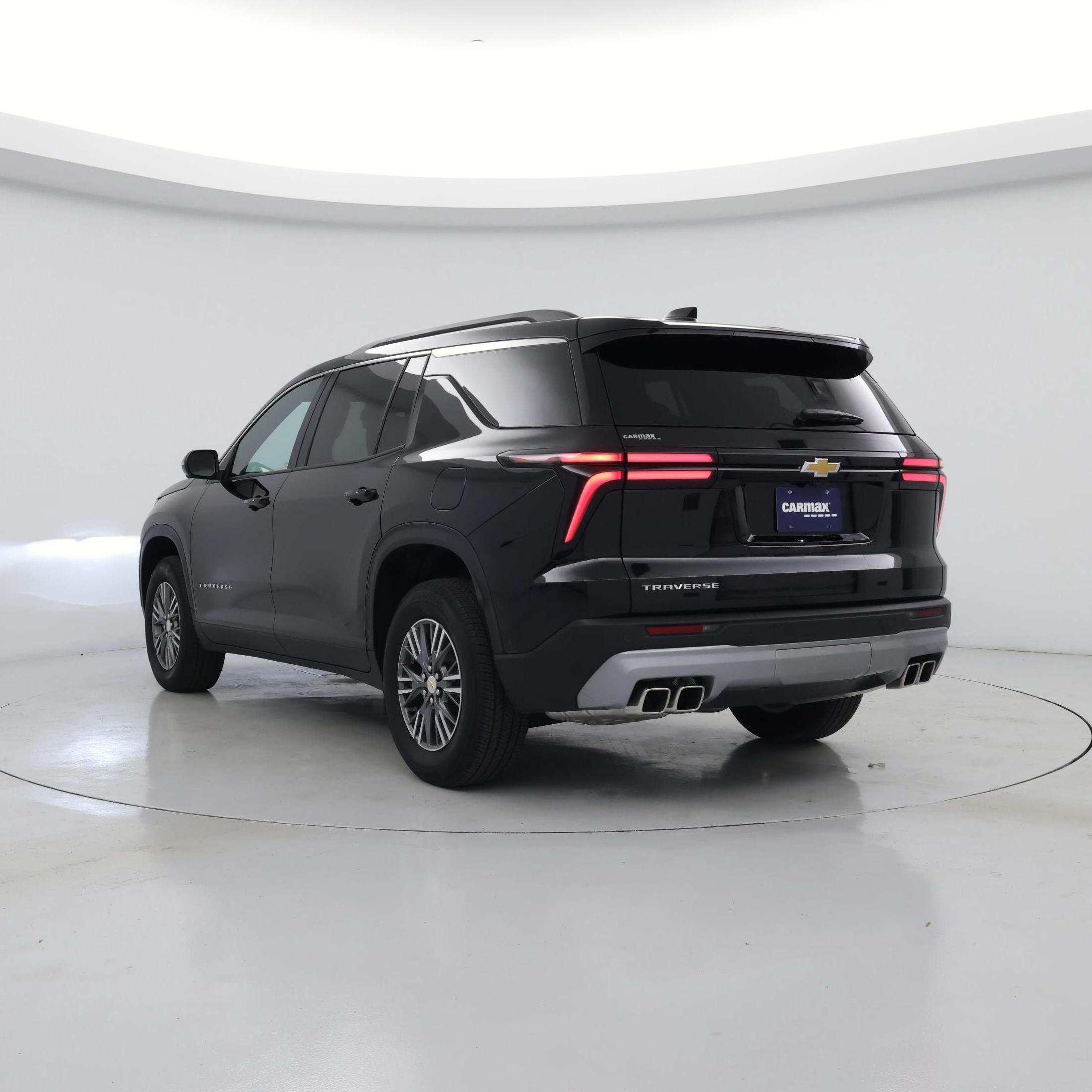 Thumbnail: 2025 Chevrolet Traverse - 2