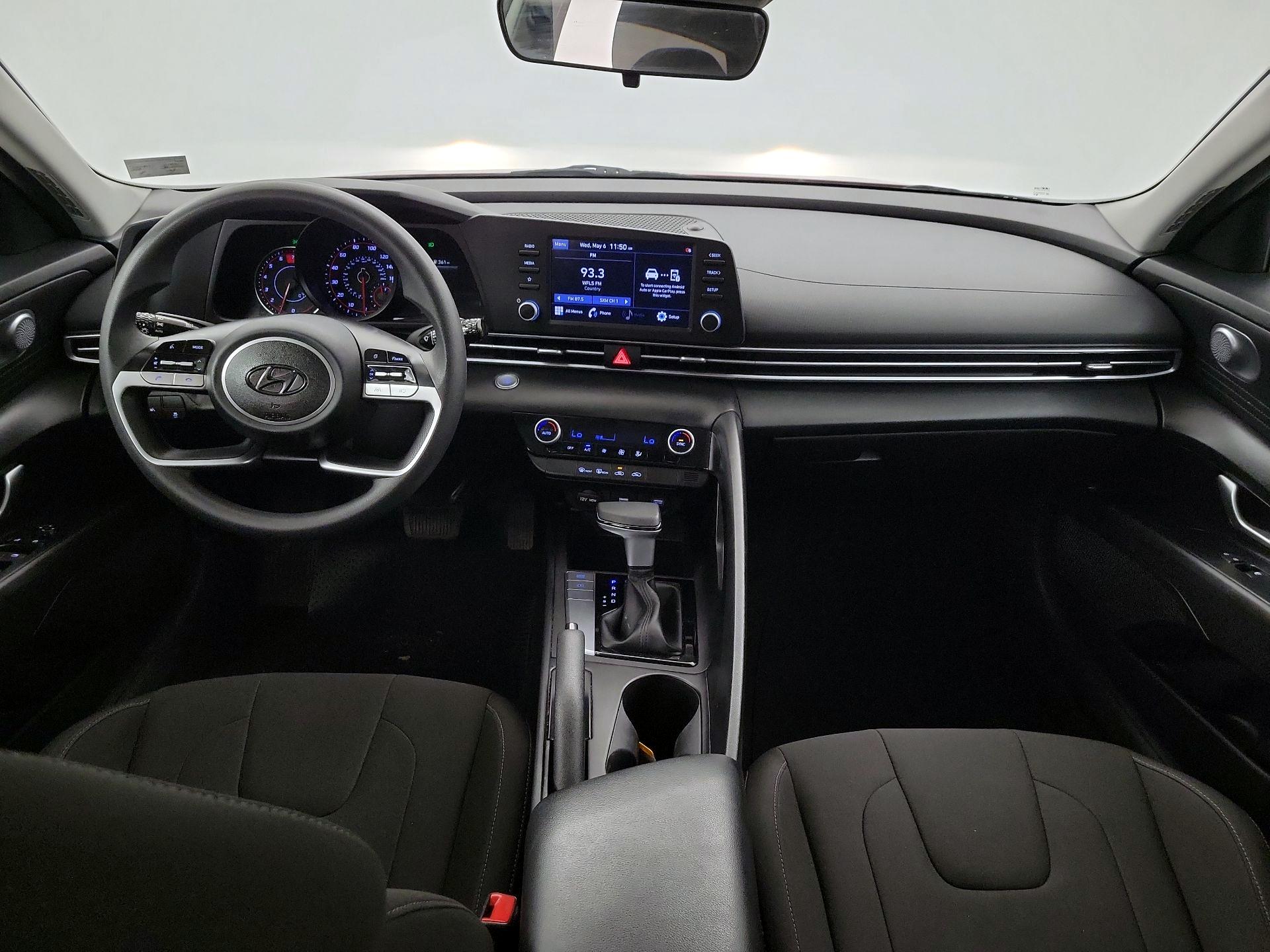 Thumbnail: 2022 Hyundai Elantra - 9