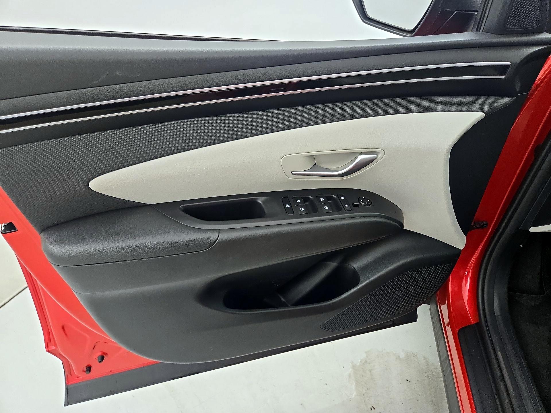 Thumbnail: 2023 Hyundai Tucson - 12