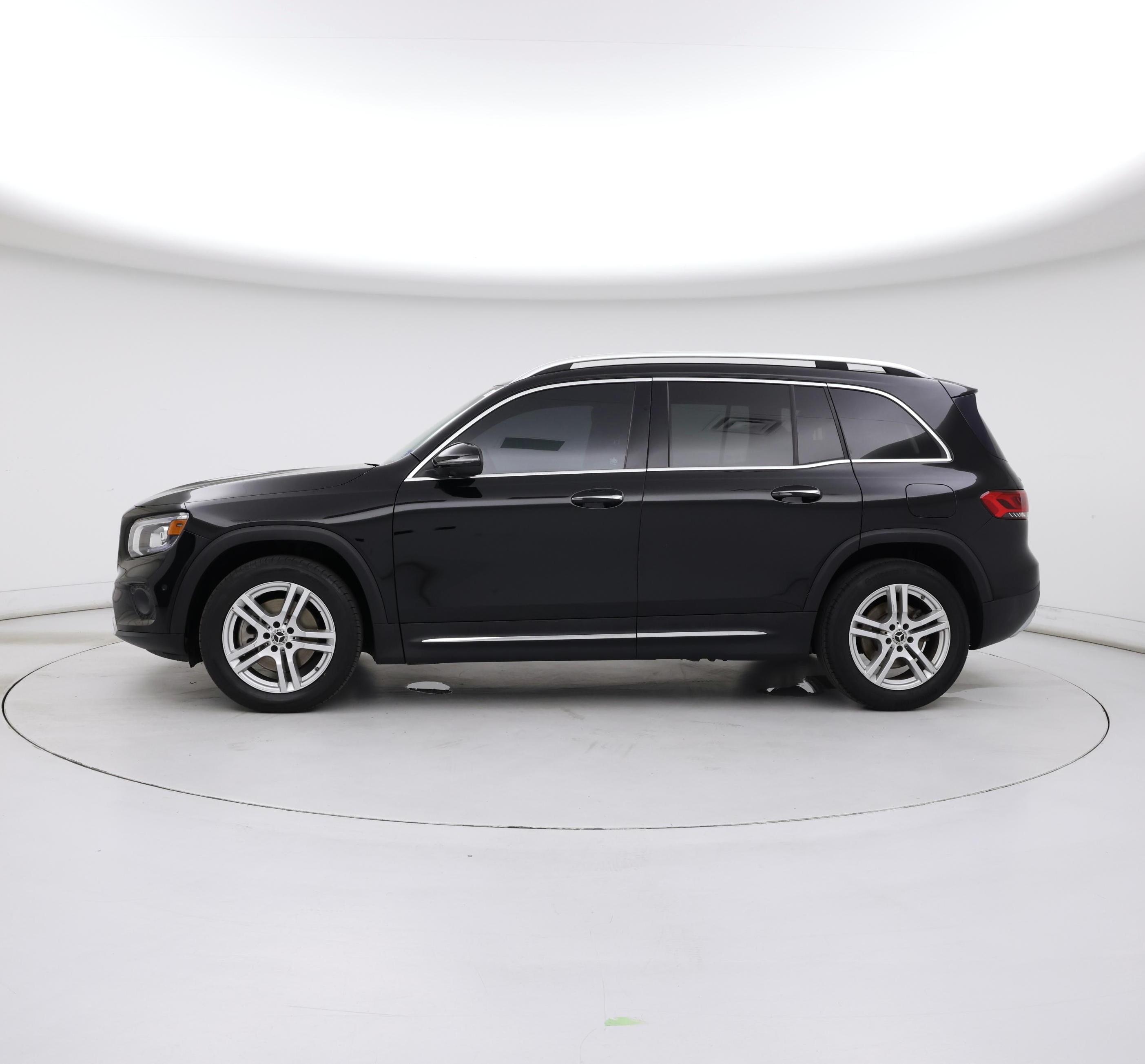 Thumbnail: 2022 Mercedes-Benz GLB - 3