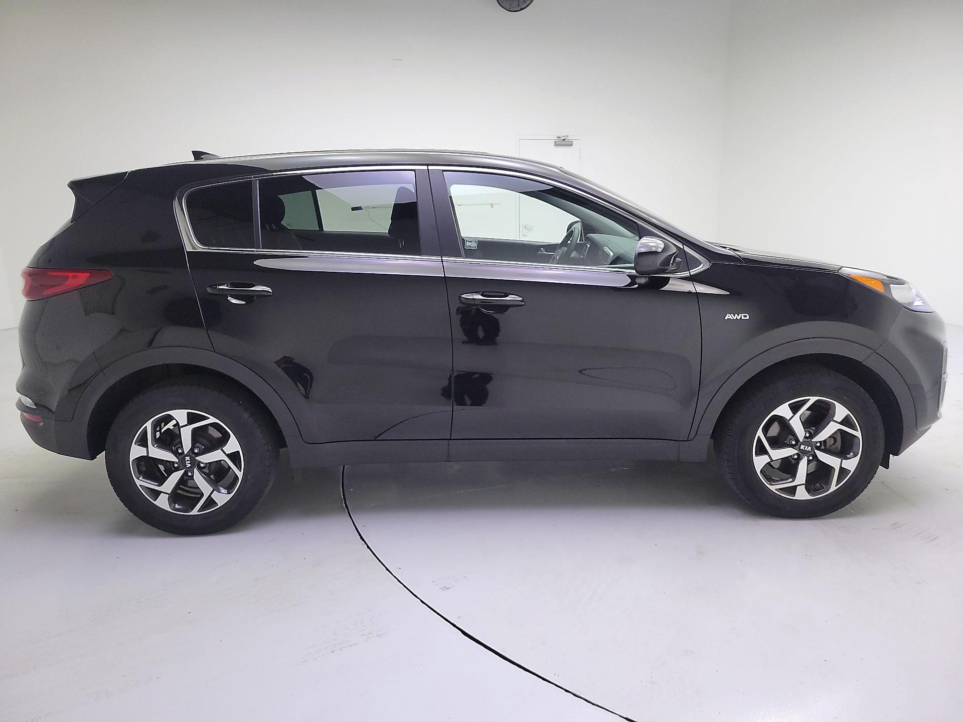 Thumbnail: 2020 Kia Sportage - 4