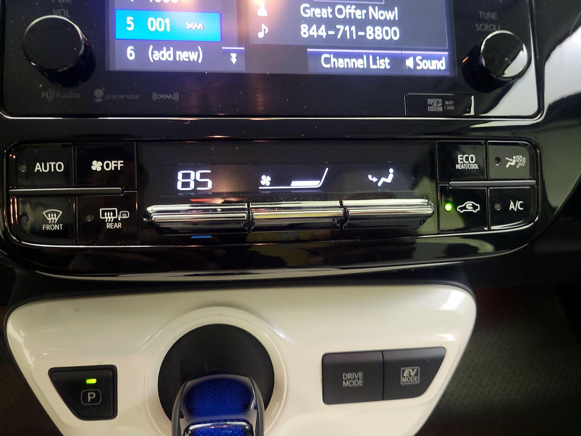 Thumbnail: 2017 Toyota Prius - 15