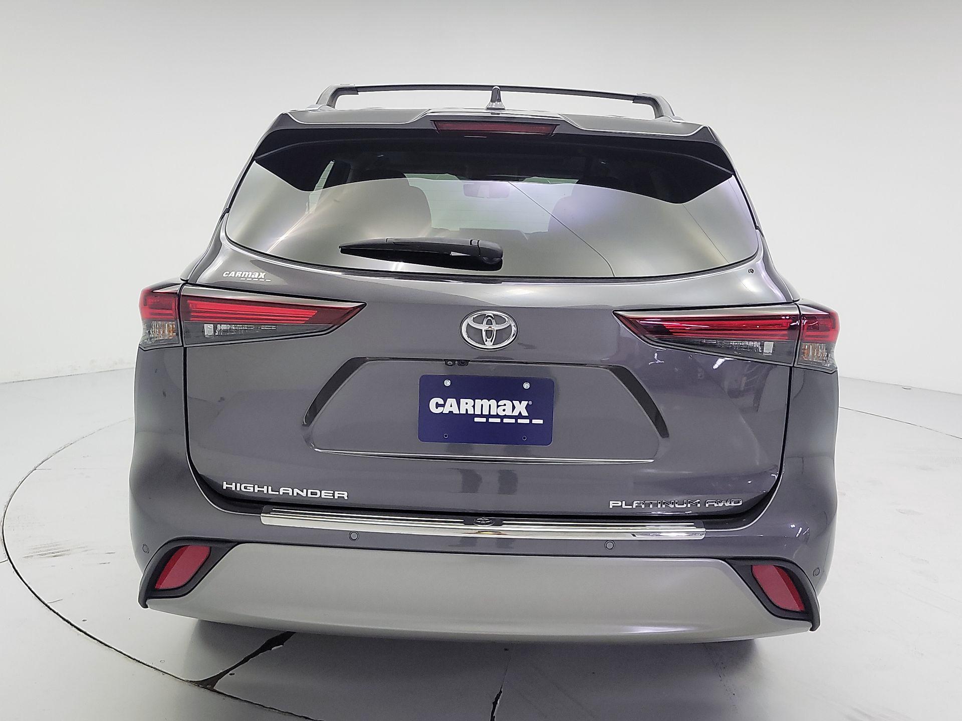 Thumbnail: 2024 Toyota Highlander - 6