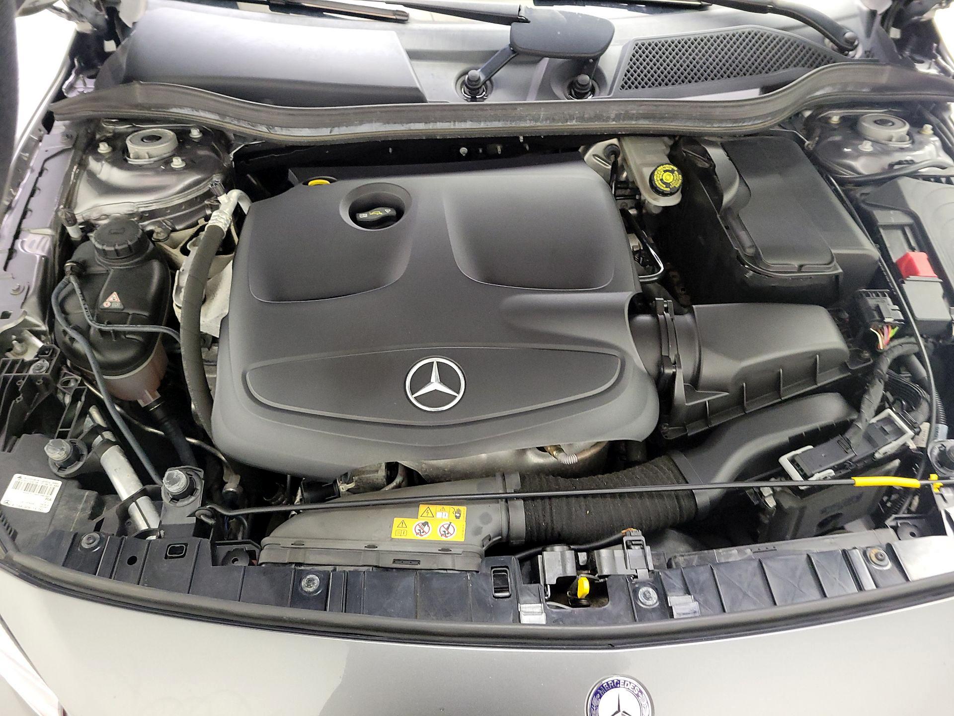 Thumbnail: 2017 Mercedes-Benz GLA - 20
