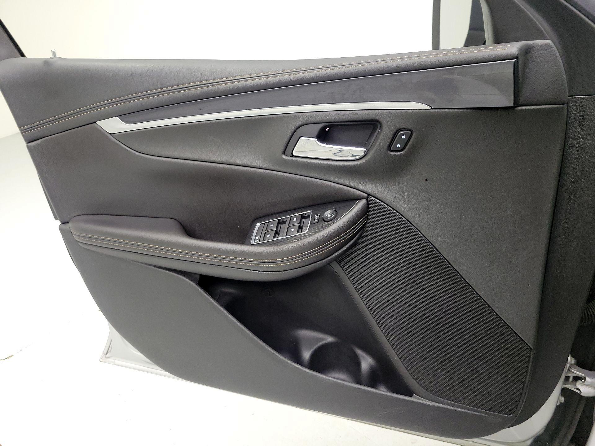 Thumbnail: 2019 Chevrolet Impala - 10