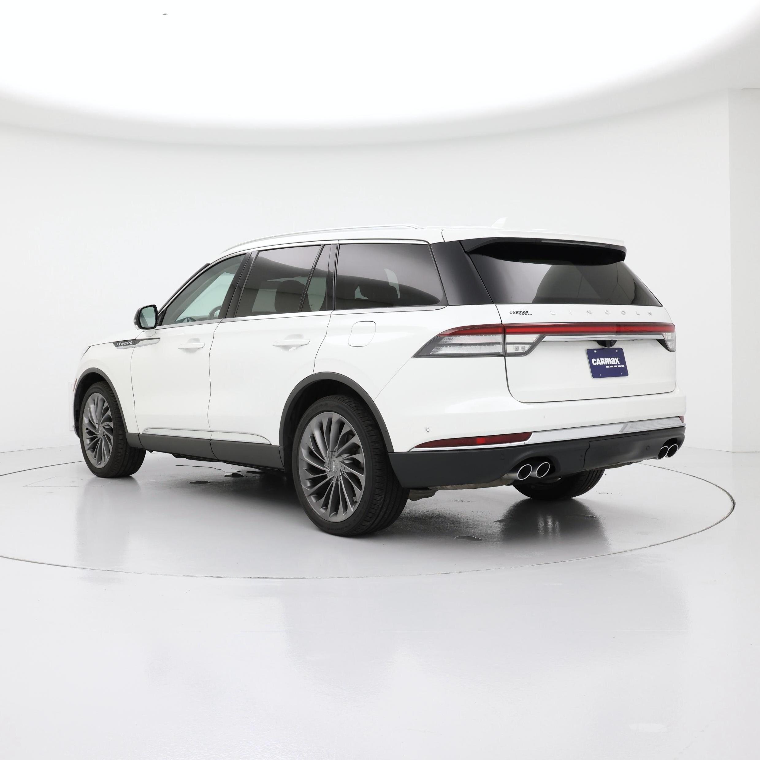 Thumbnail: 2020 Lincoln Aviator - 2