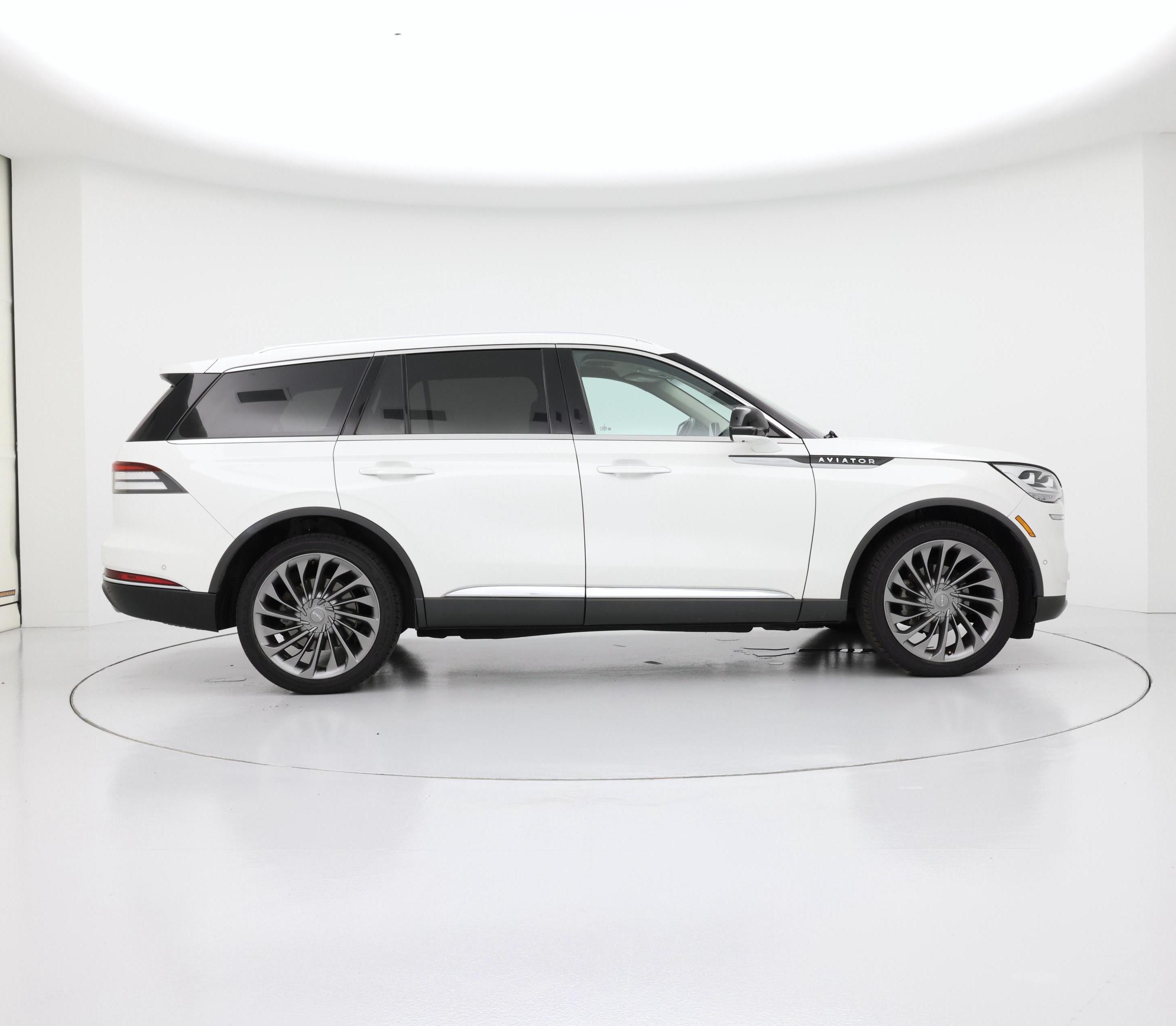 Thumbnail: 2020 Lincoln Aviator - 7