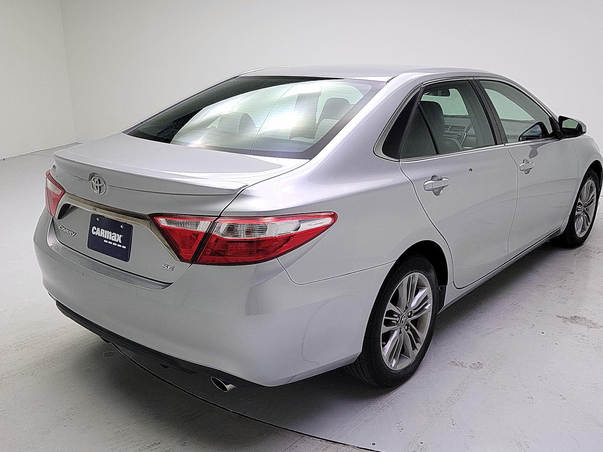 Thumbnail: 2016 Toyota Camry - 5