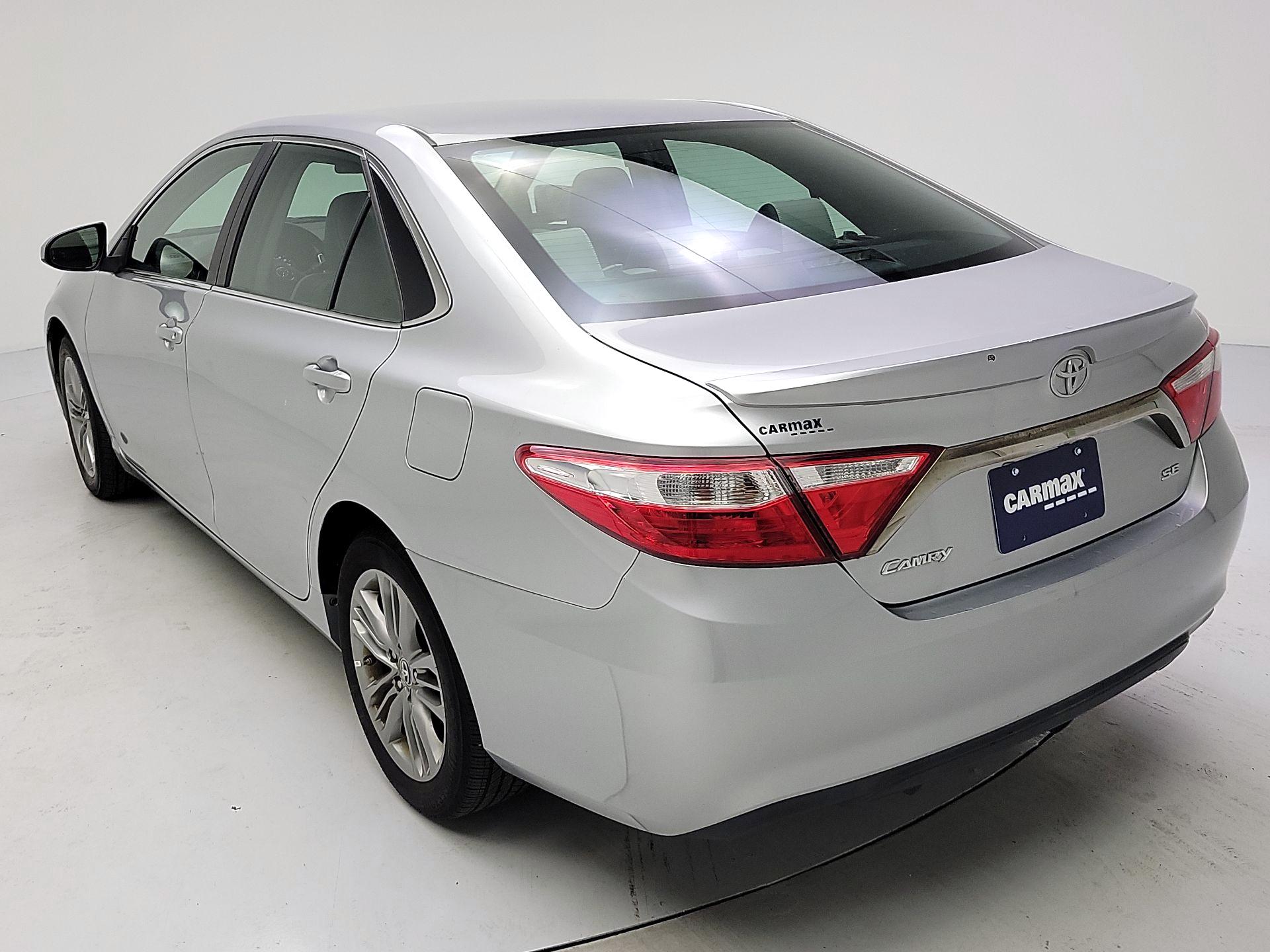Thumbnail: 2016 Toyota Camry - 7