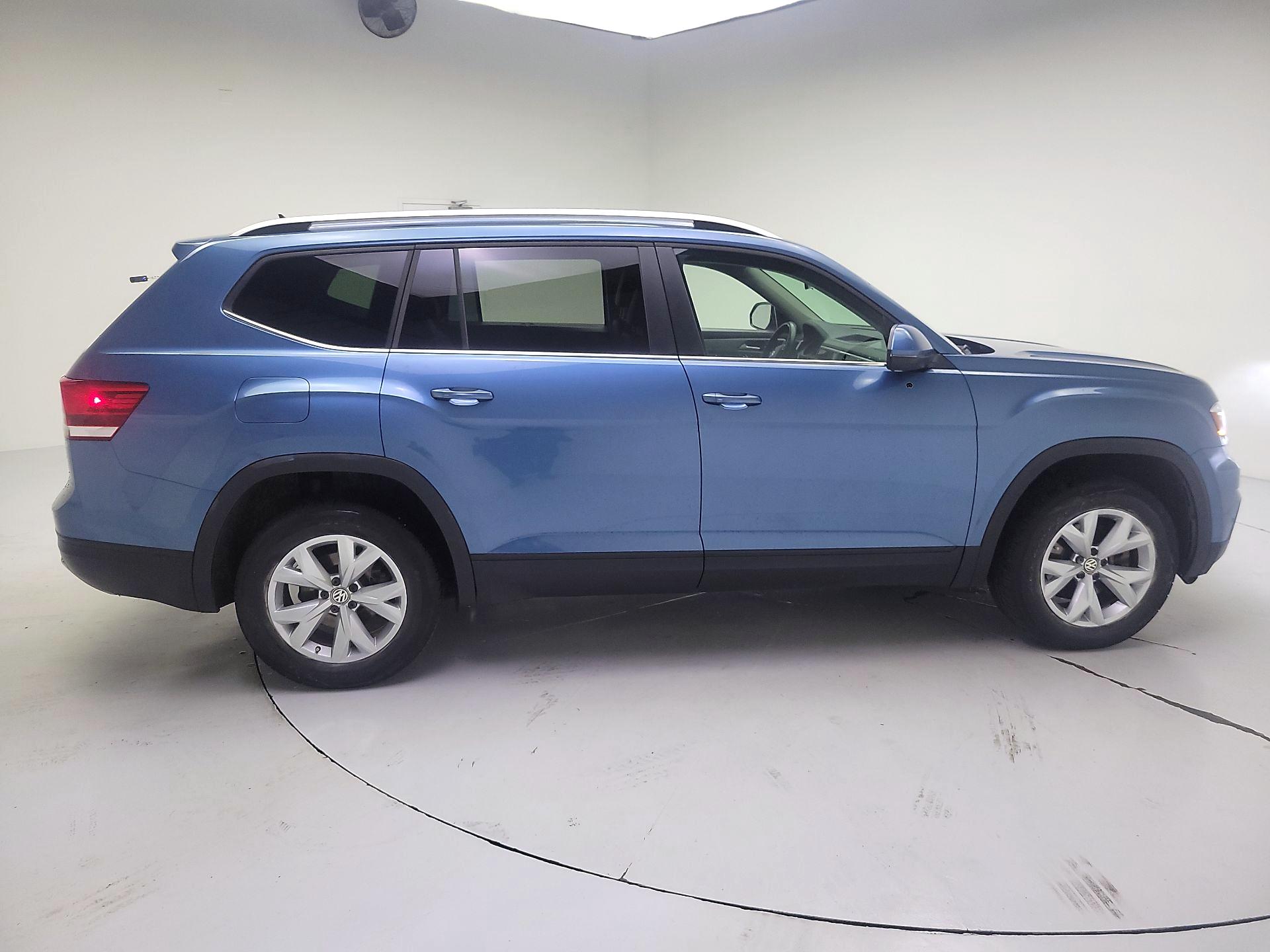 Thumbnail: 2019 Volkswagen Atlas - 4