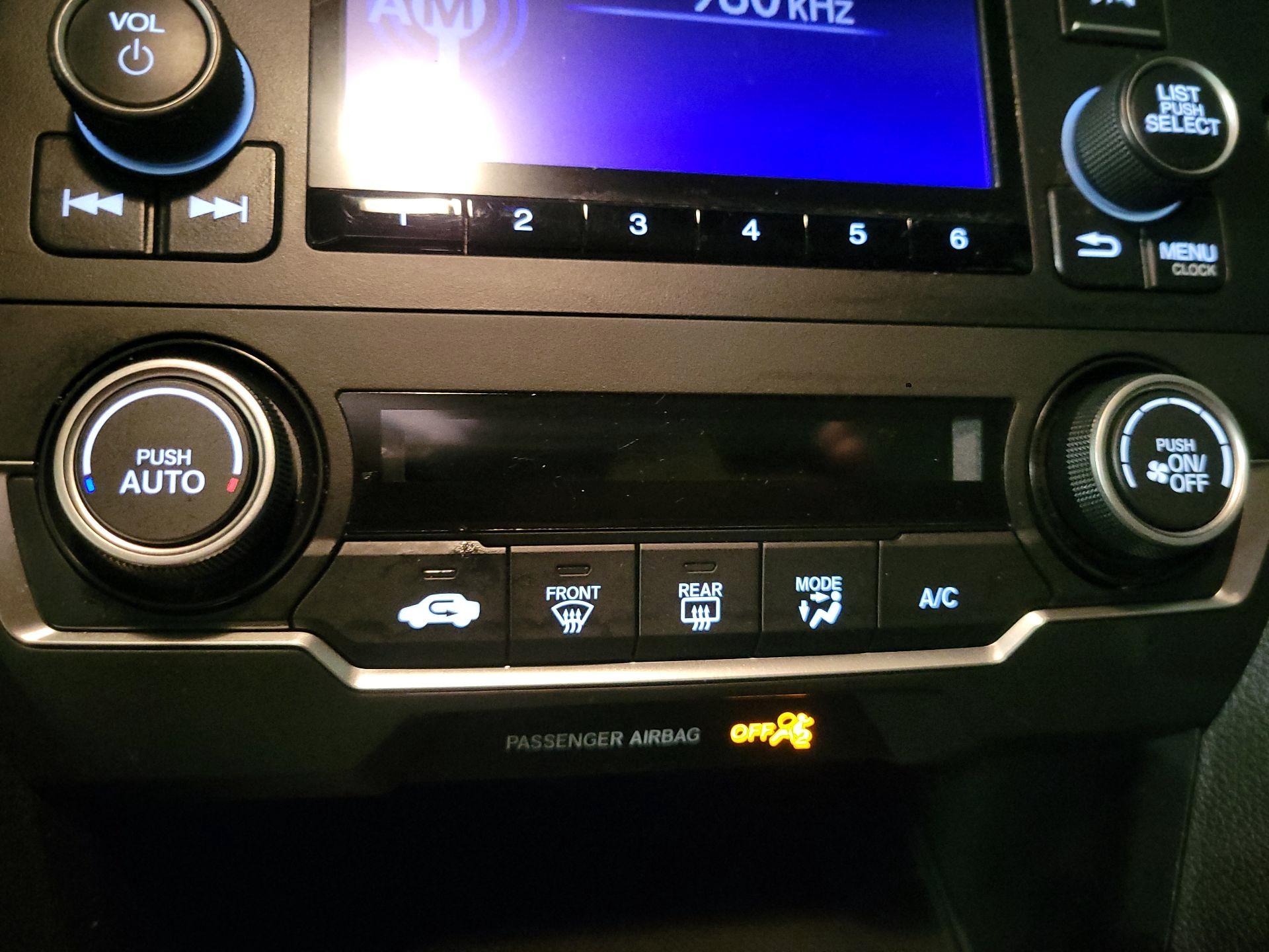 Thumbnail: 2019 Honda Civic - 16