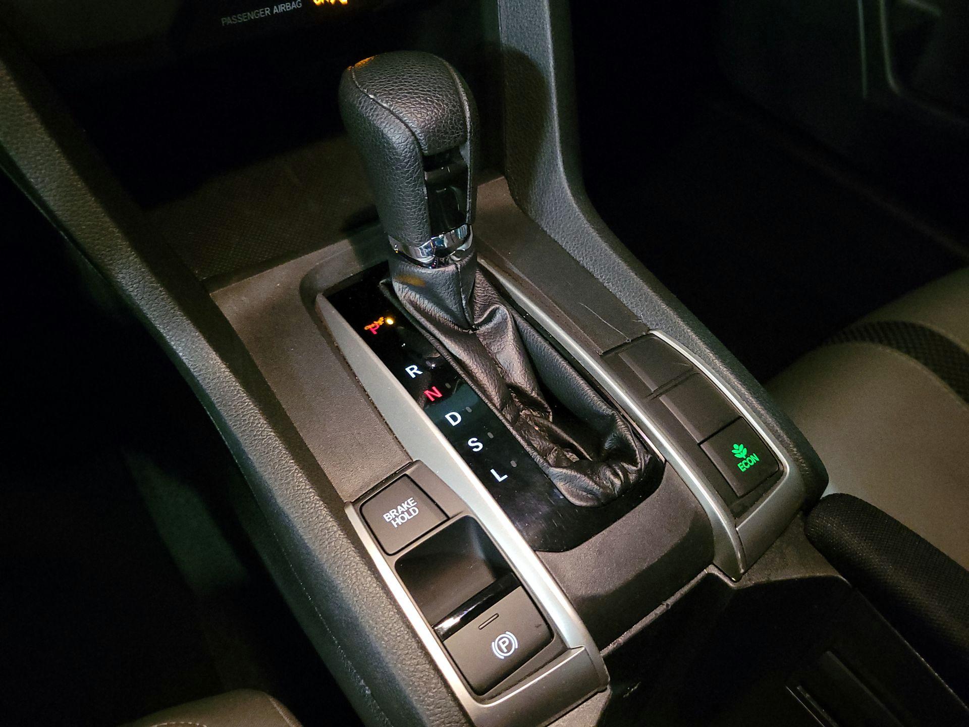 Thumbnail: 2019 Honda Civic - 17