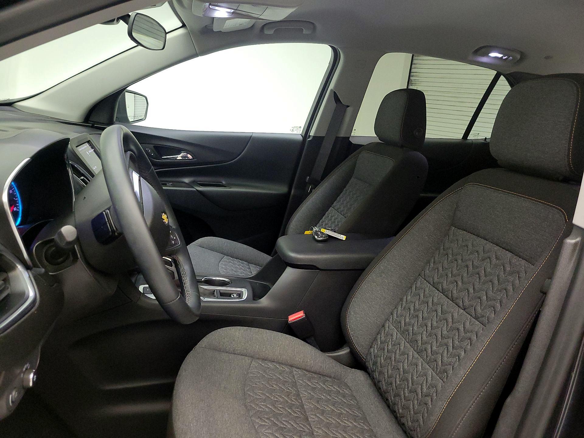 Thumbnail: 2023 Chevrolet Equinox - 9