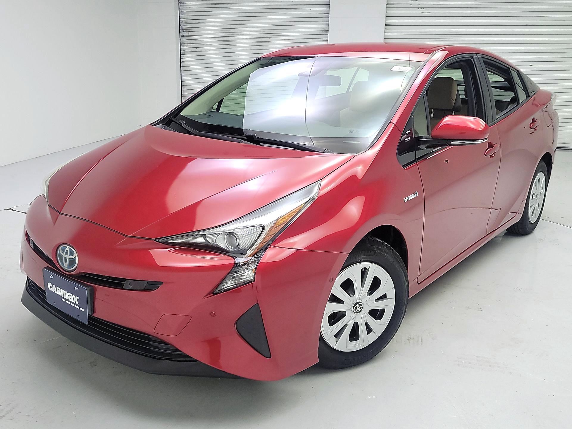 Thumbnail: 2017 Toyota Prius - 3