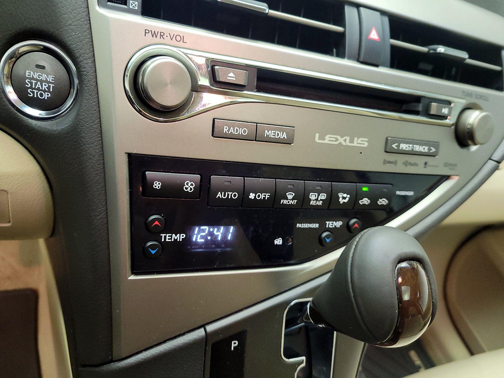 Thumbnail: 2015 Lexus RX - 15