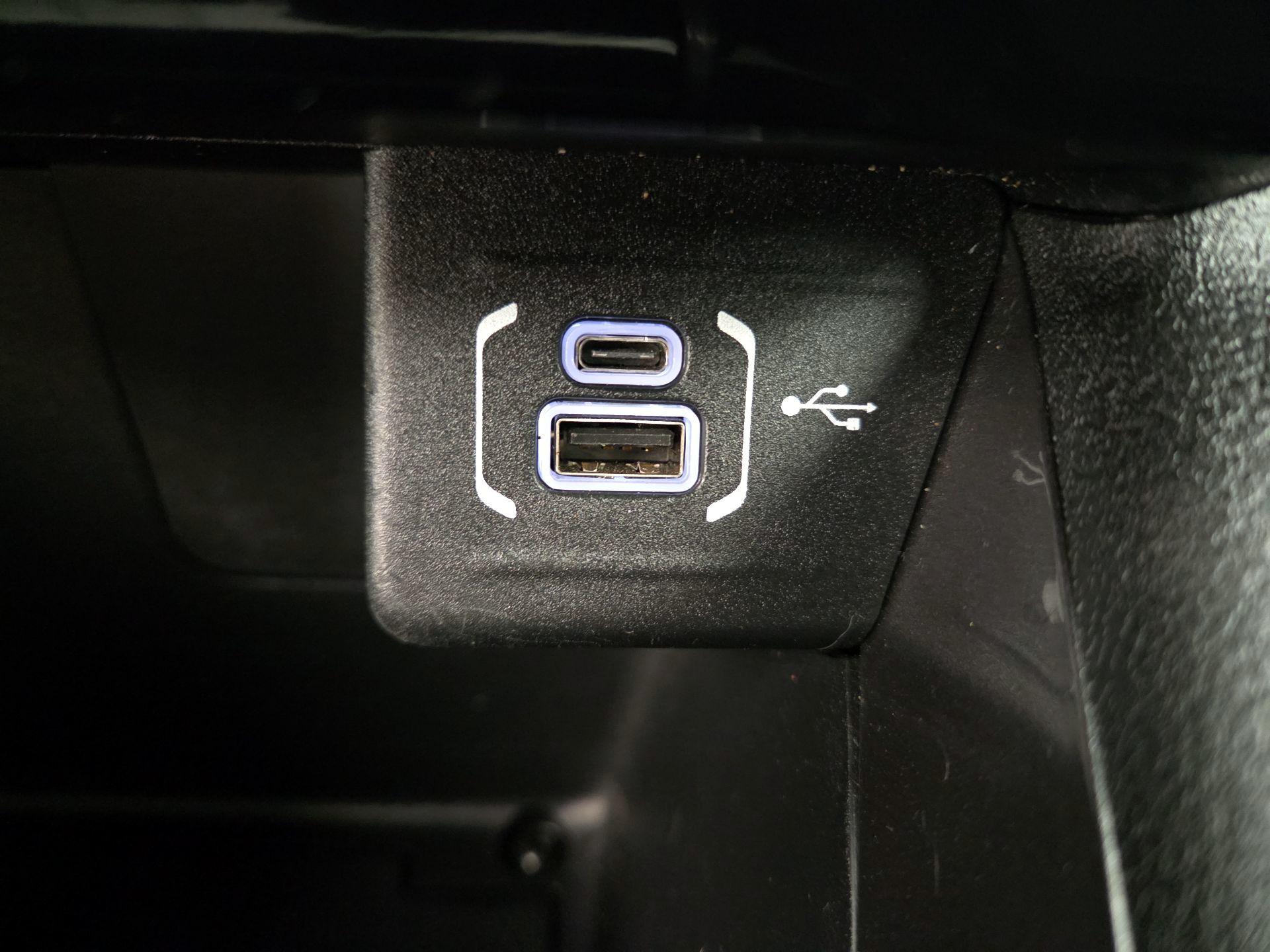 Thumbnail: 2023 Jeep Compass - 18