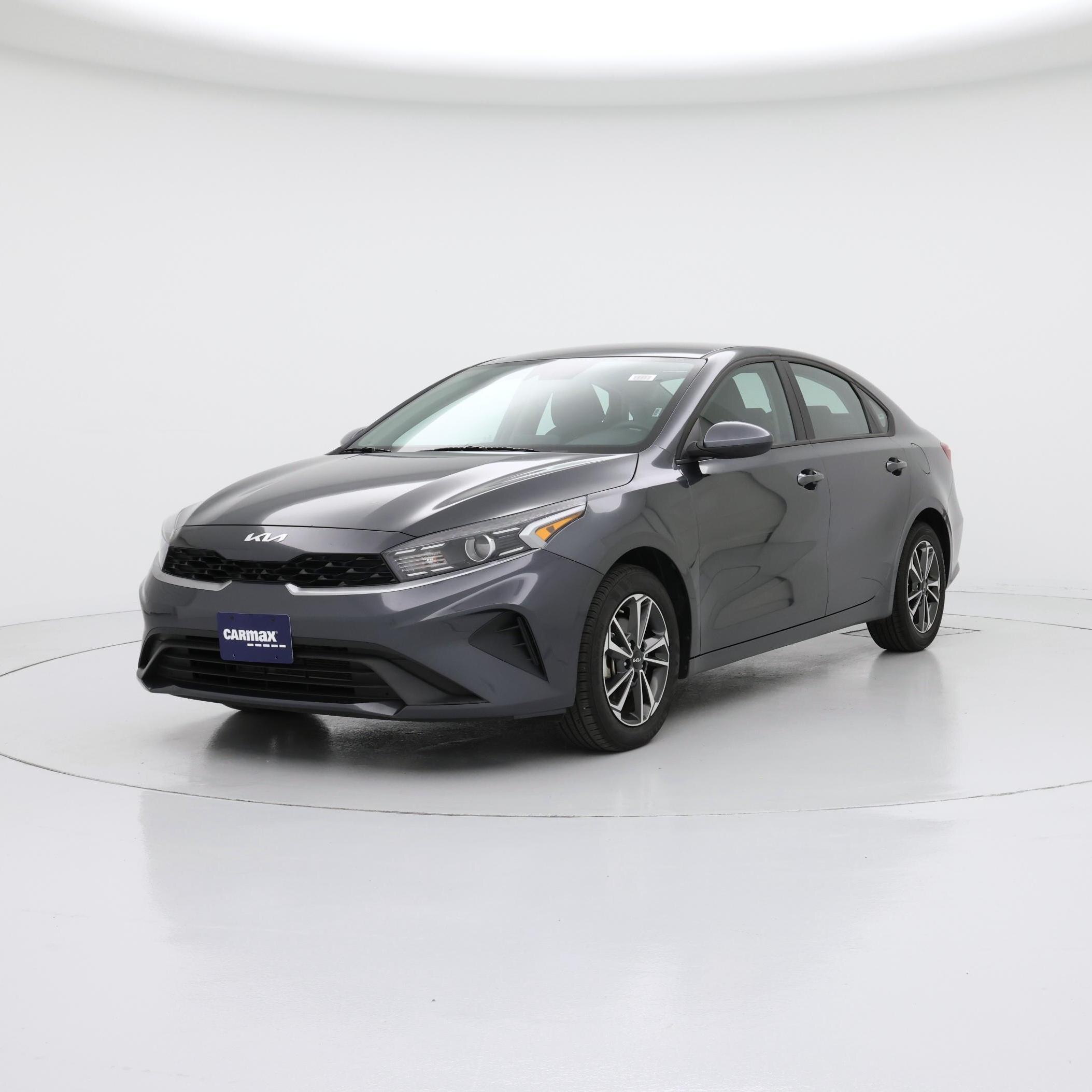 Thumbnail: 2024 Kia Forte - 4