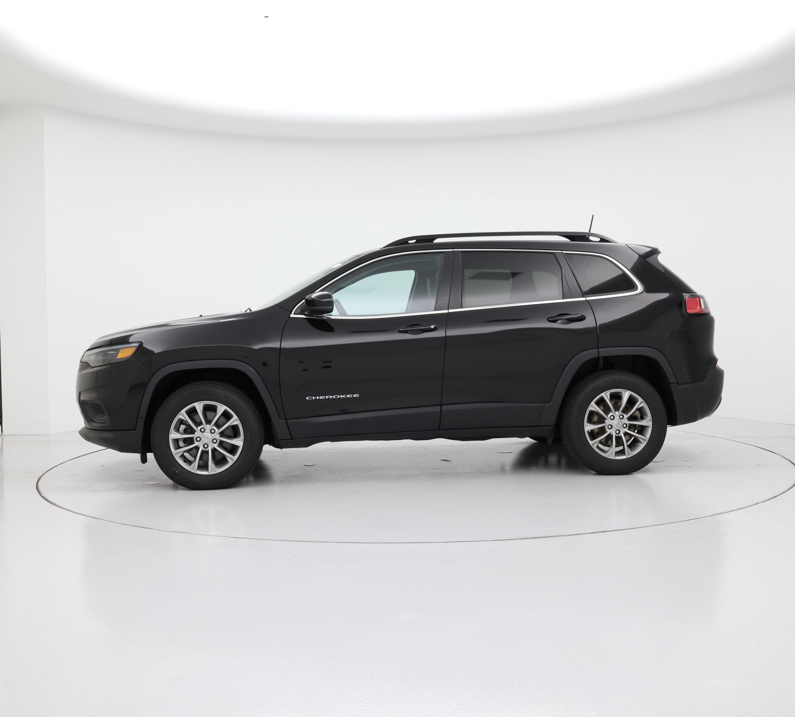 Thumbnail: 2022 Jeep Cherokee - 3