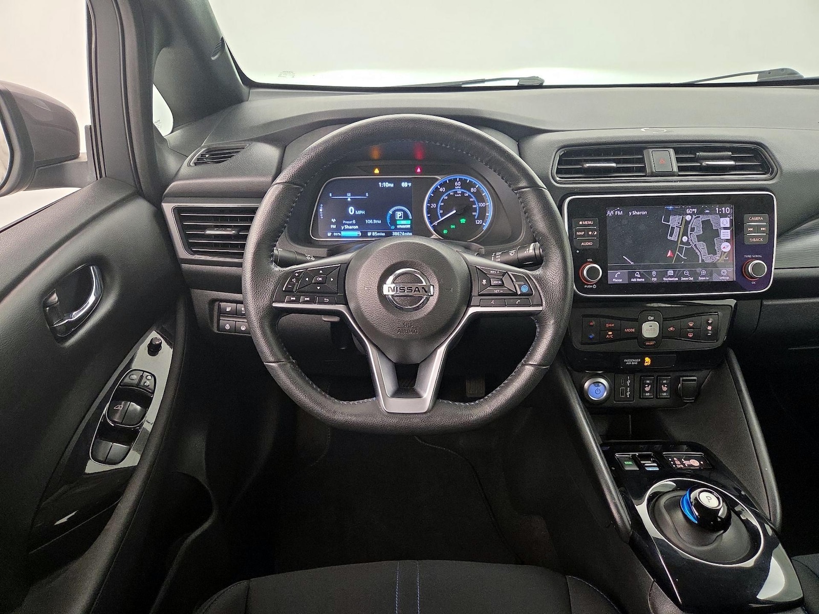 2022 Nissan LEAF SV - Photo 11