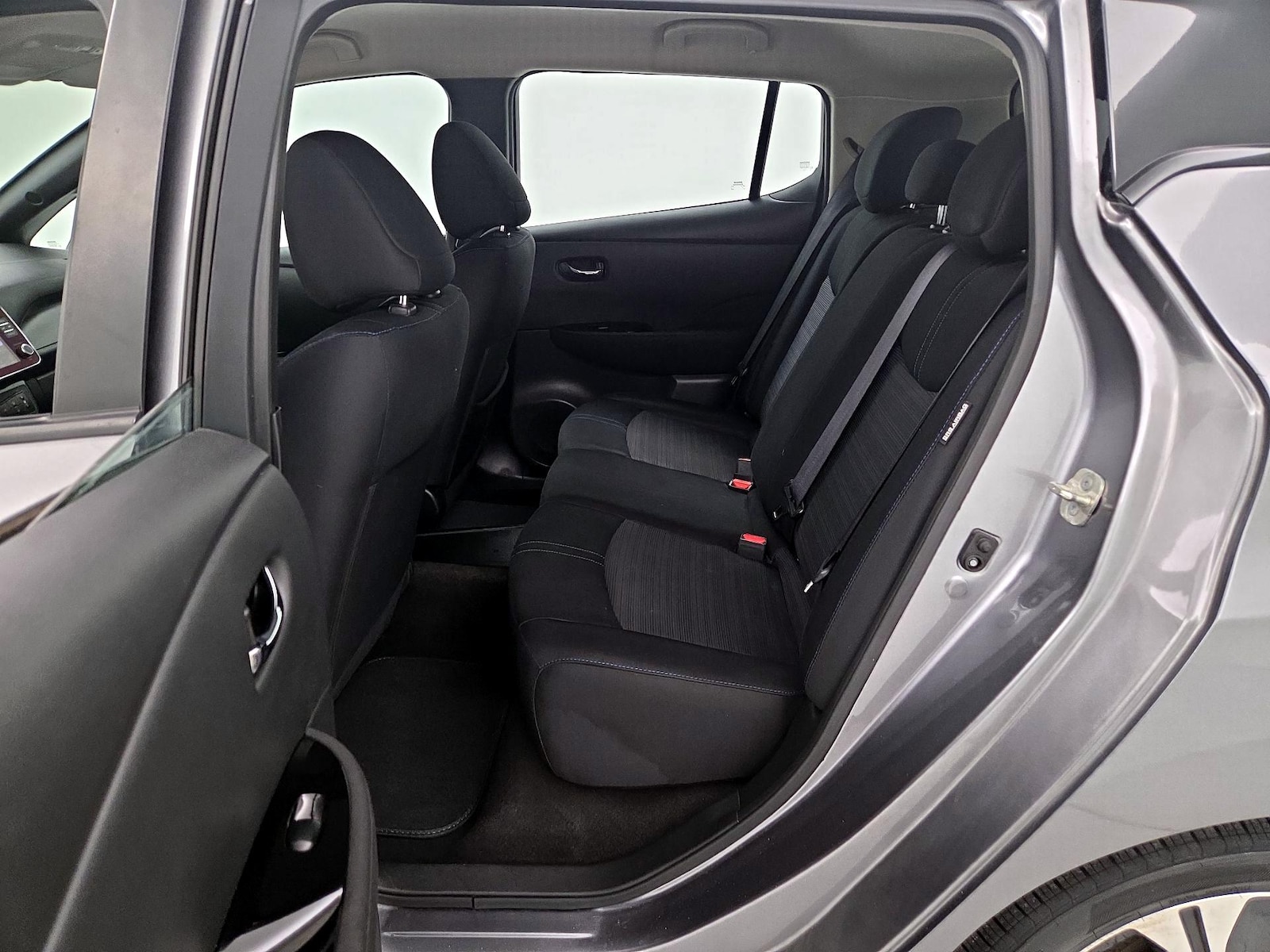2022 Nissan LEAF SV - Photo 21