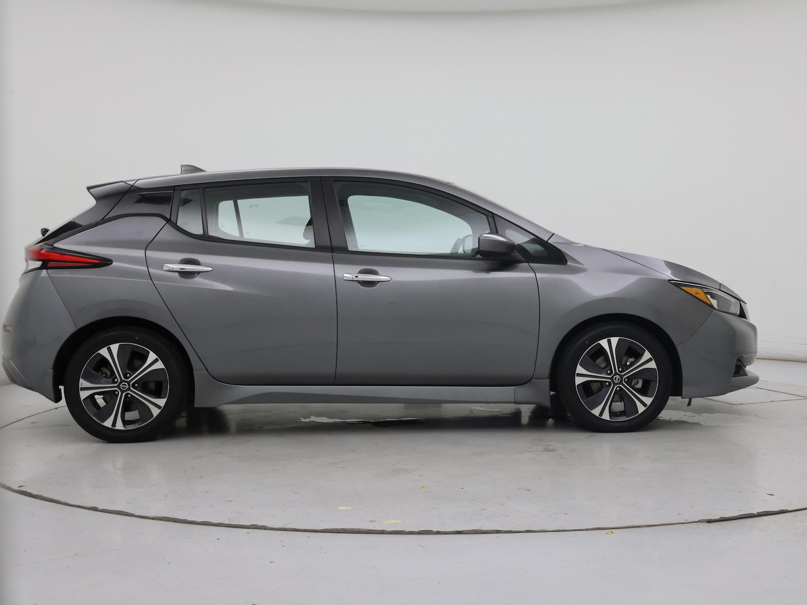 2022 Nissan LEAF SV - Photo 8