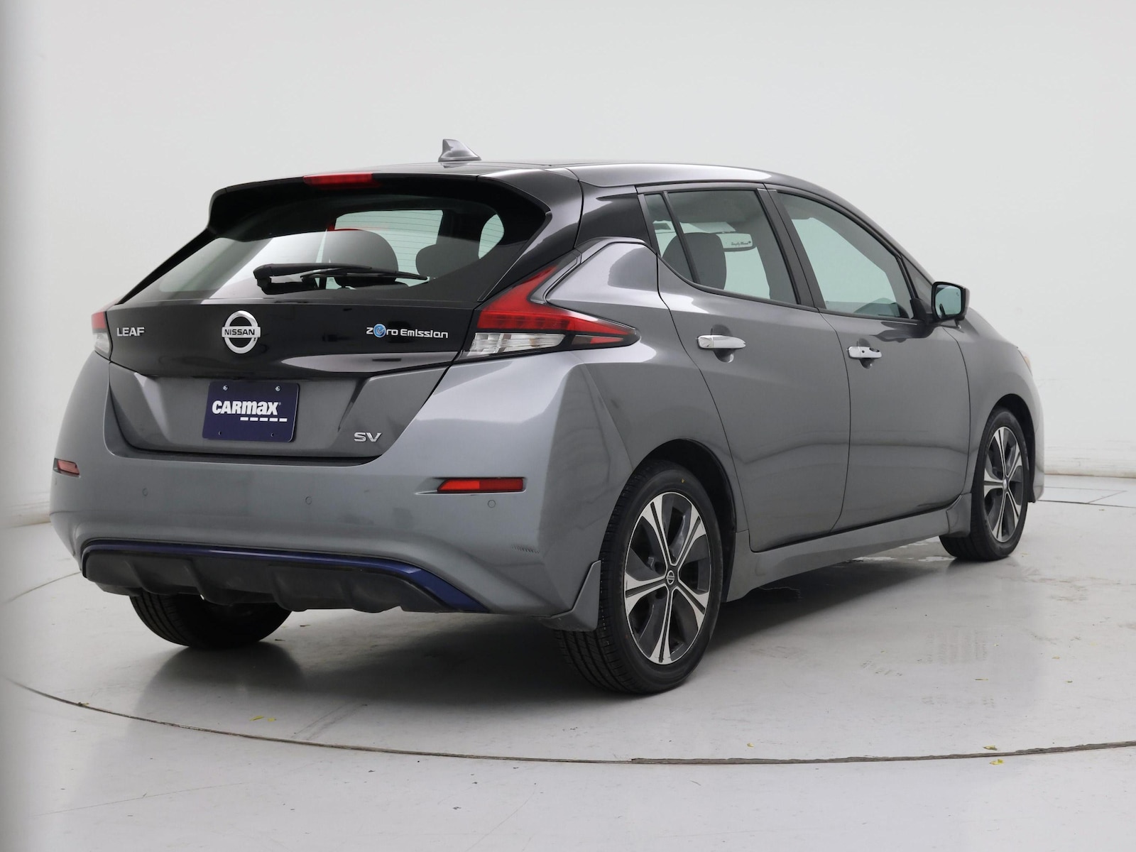 2022 Nissan LEAF SV - Photo 9