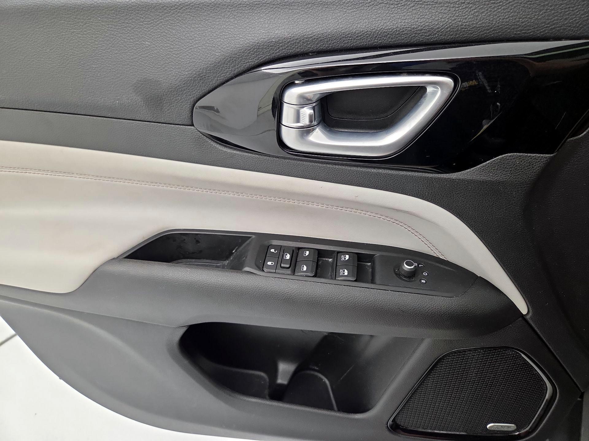Thumbnail: 2022 Jeep Compass - 12