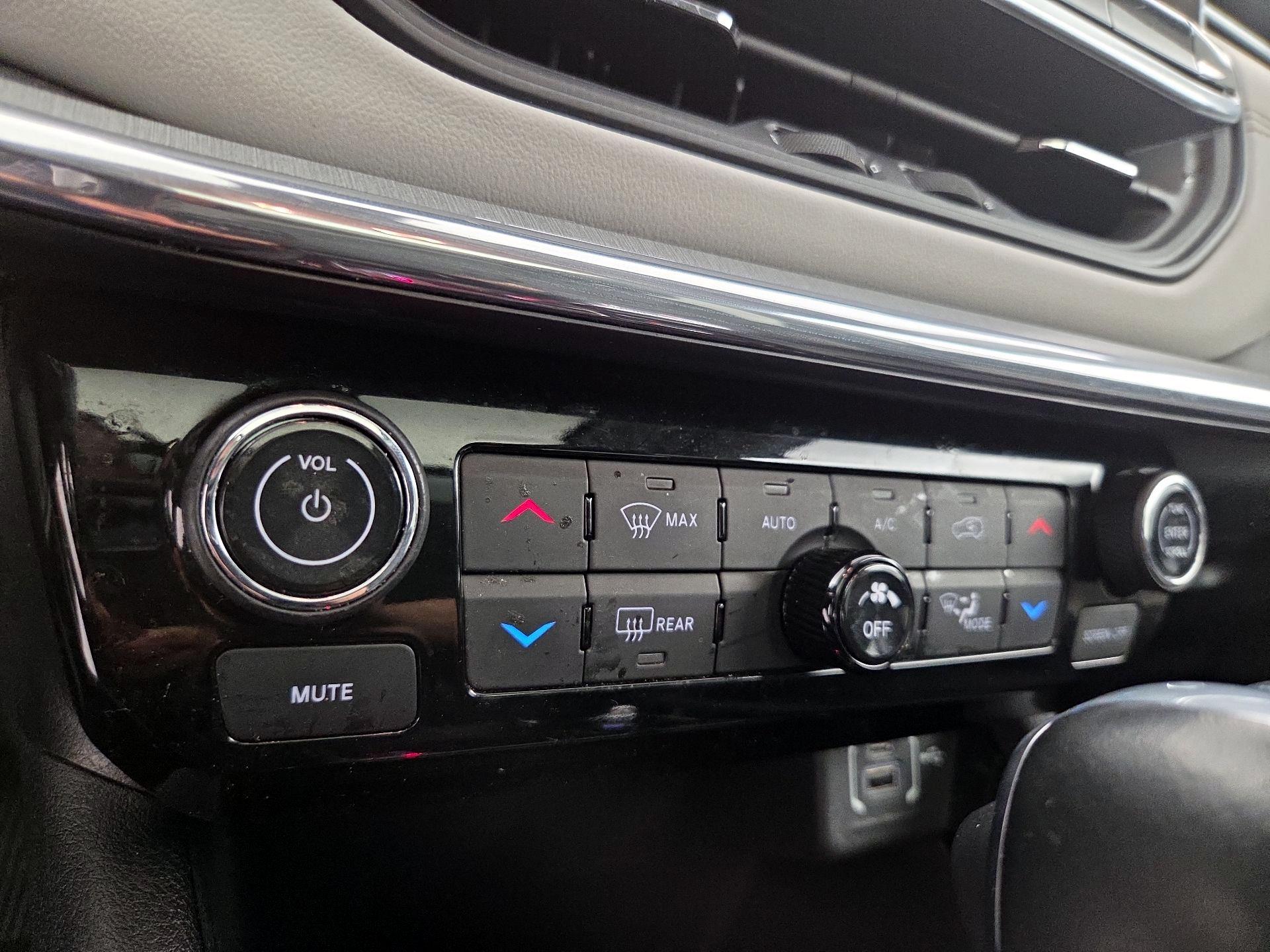 Thumbnail: 2022 Jeep Compass - 16