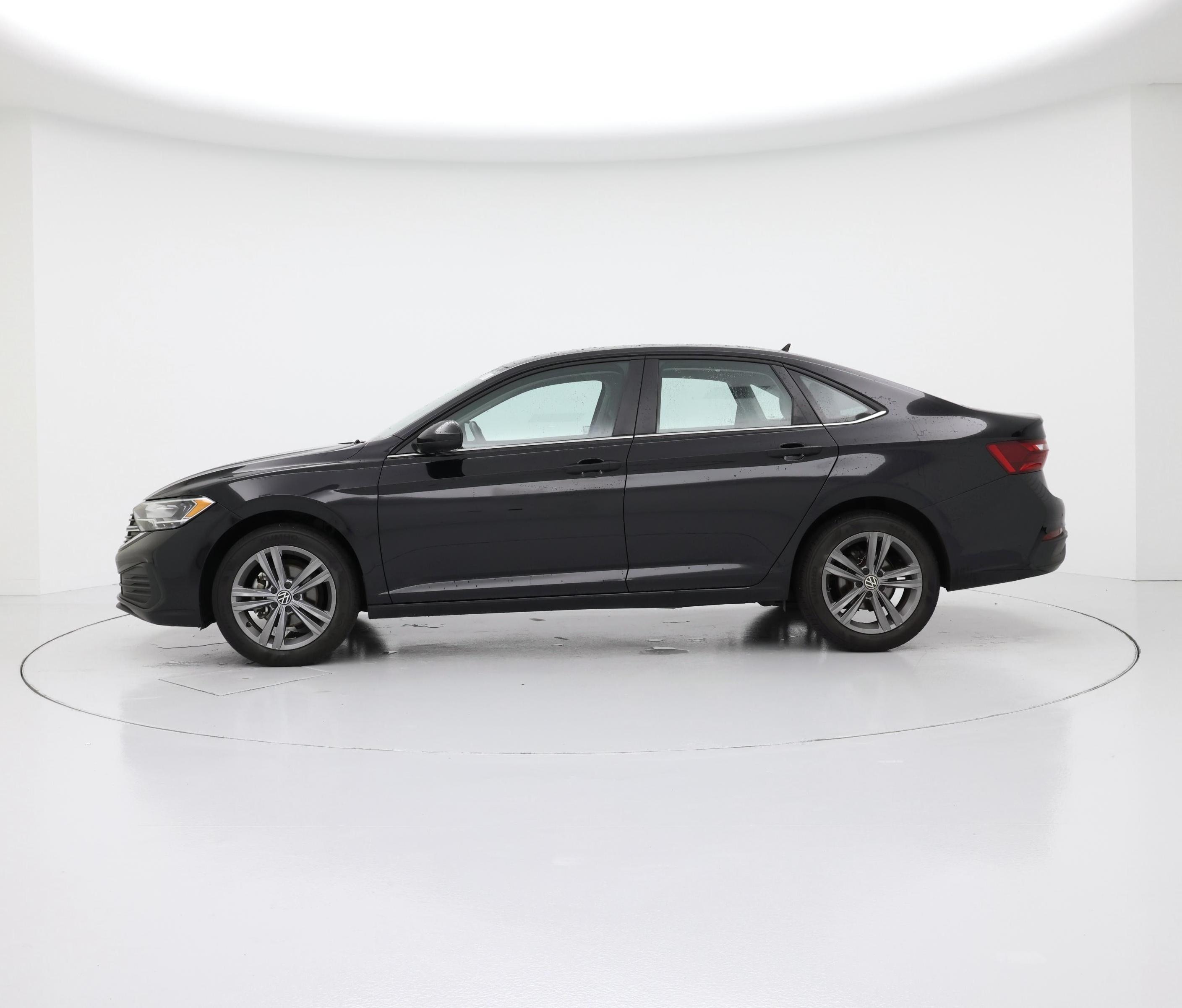 Thumbnail: 2024 Volkswagen Jetta - 3