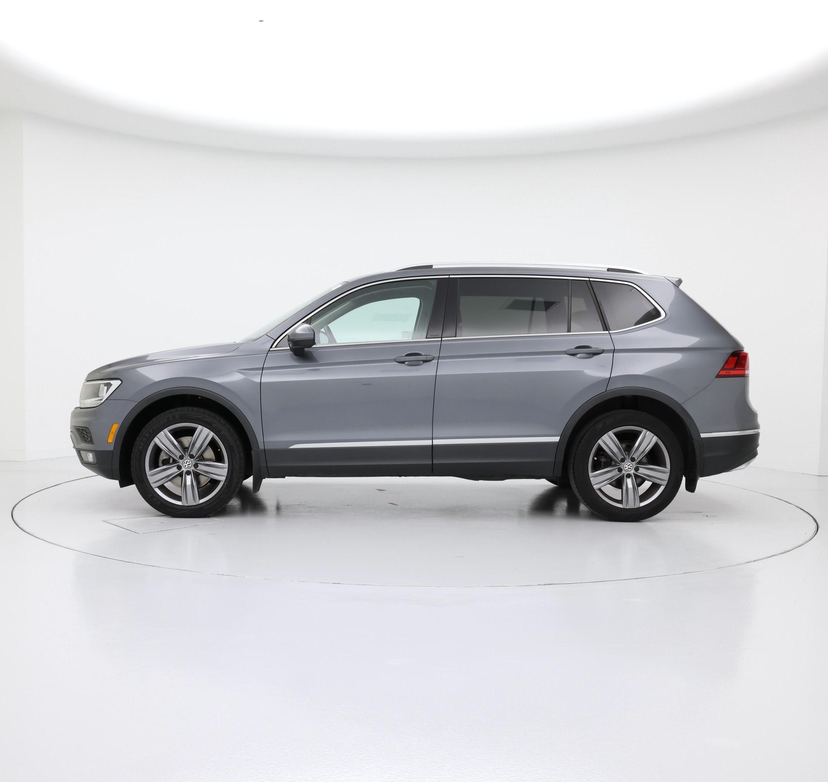 Thumbnail: 2021 Volkswagen Tiguan - 3