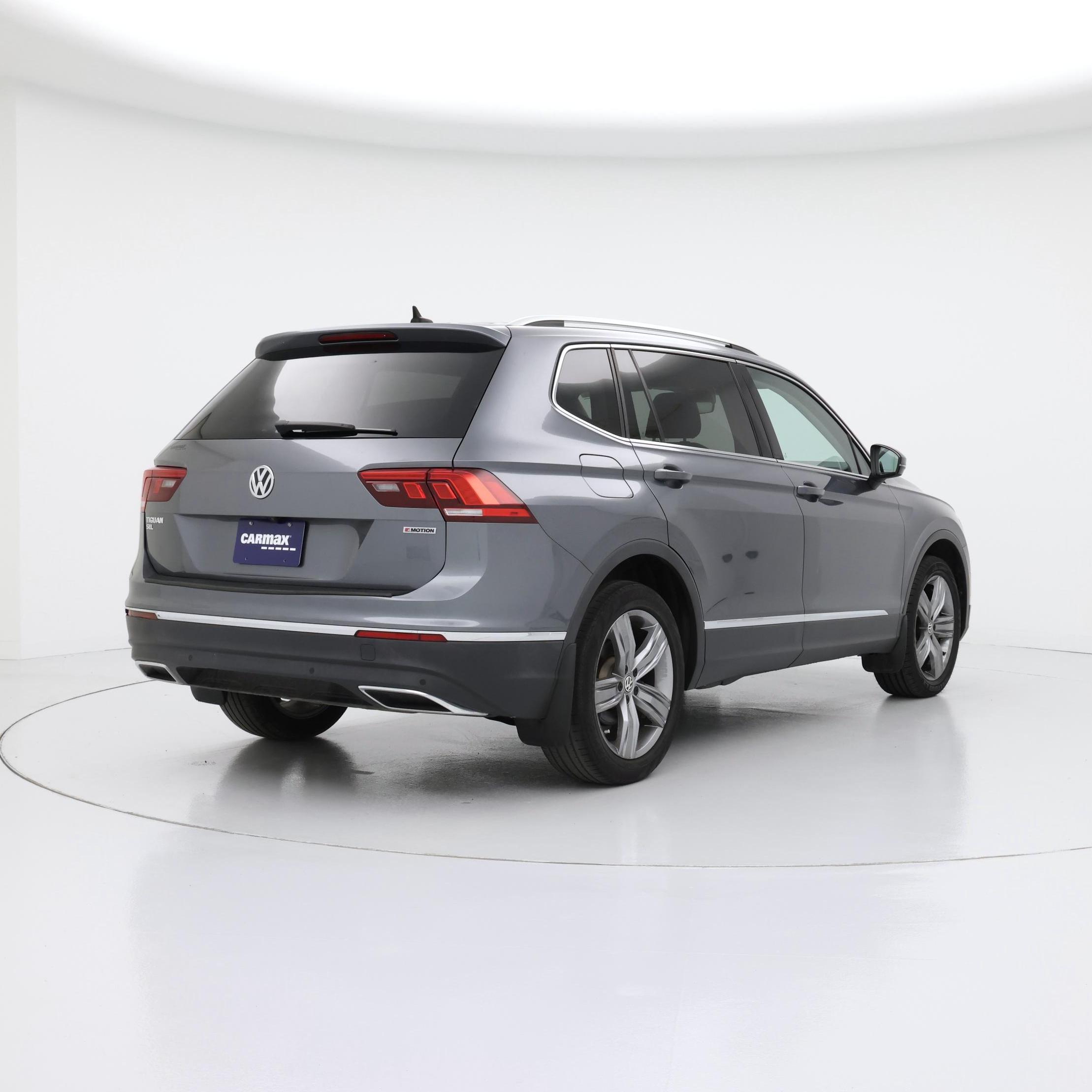 Thumbnail: 2021 Volkswagen Tiguan - 8
