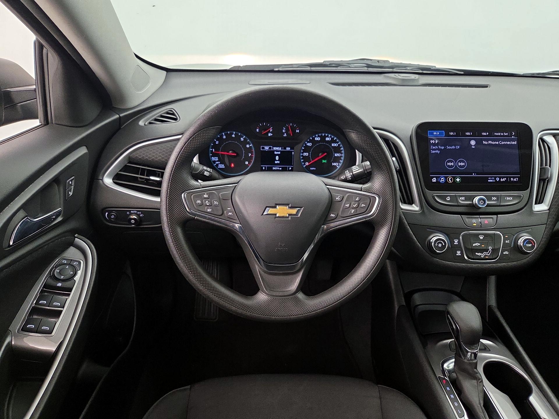 Thumbnail: 2023 Chevrolet Malibu - 10