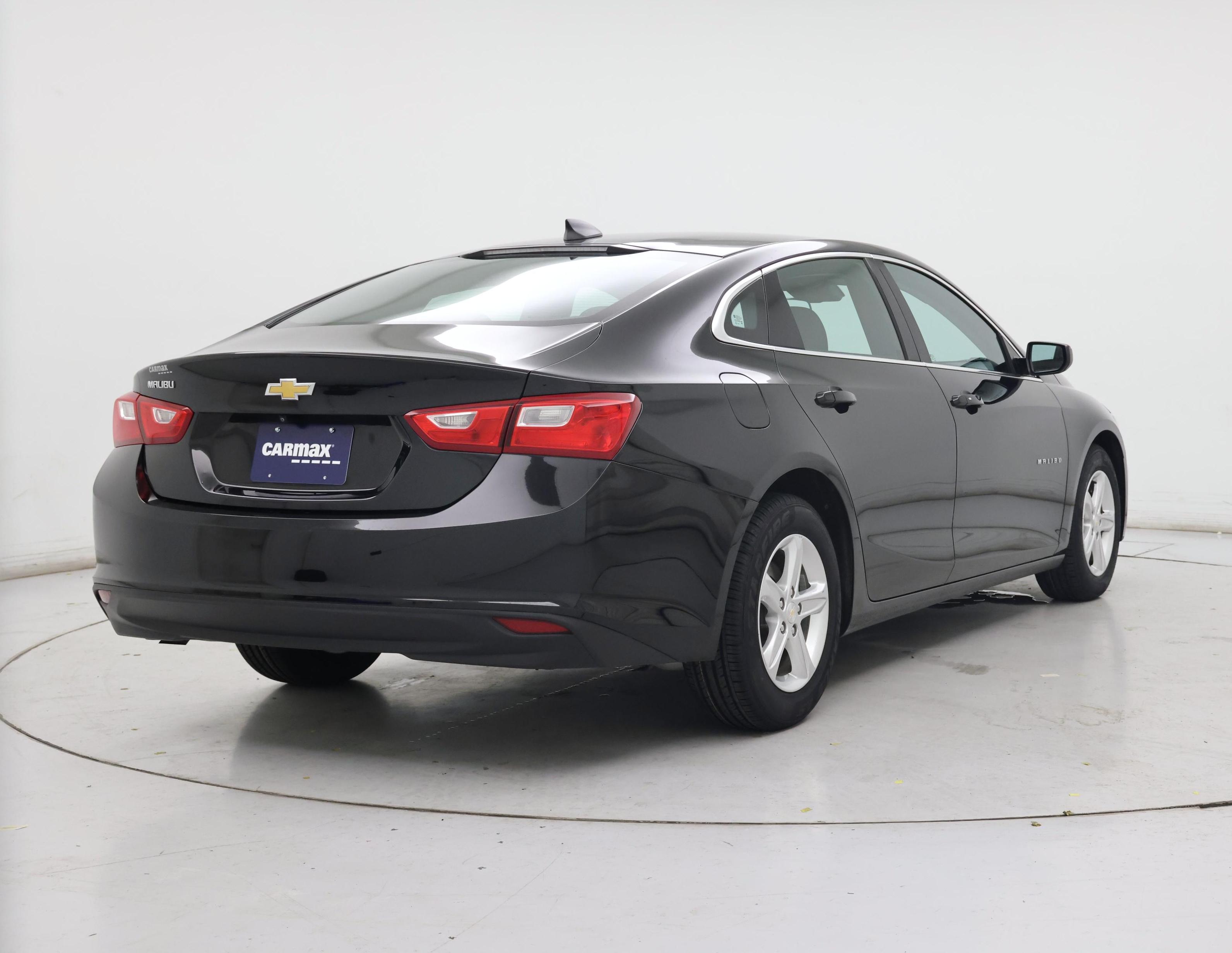 Thumbnail: 2023 Chevrolet Malibu - 8