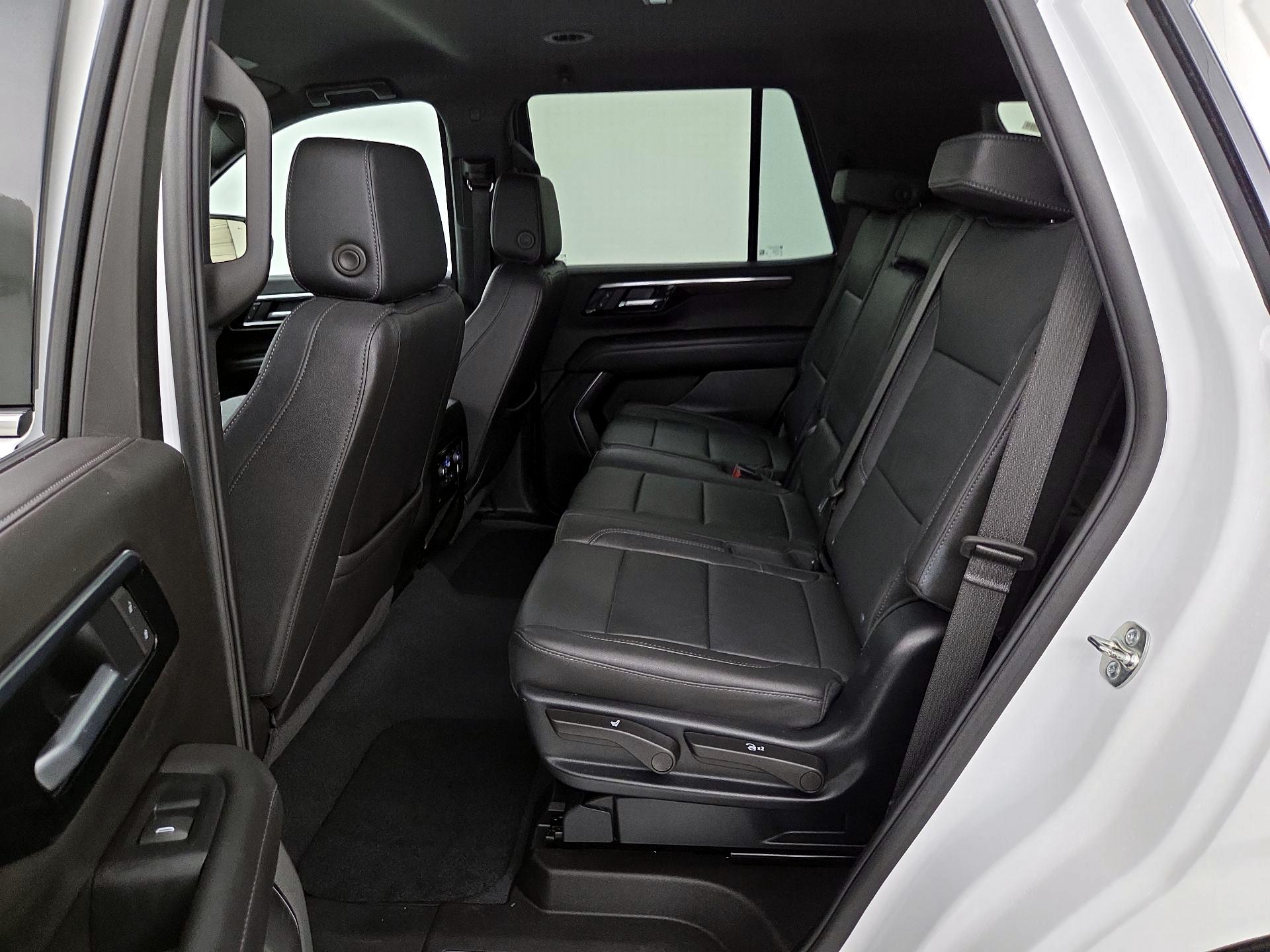 Thumbnail: 2025 Chevrolet Tahoe - 20