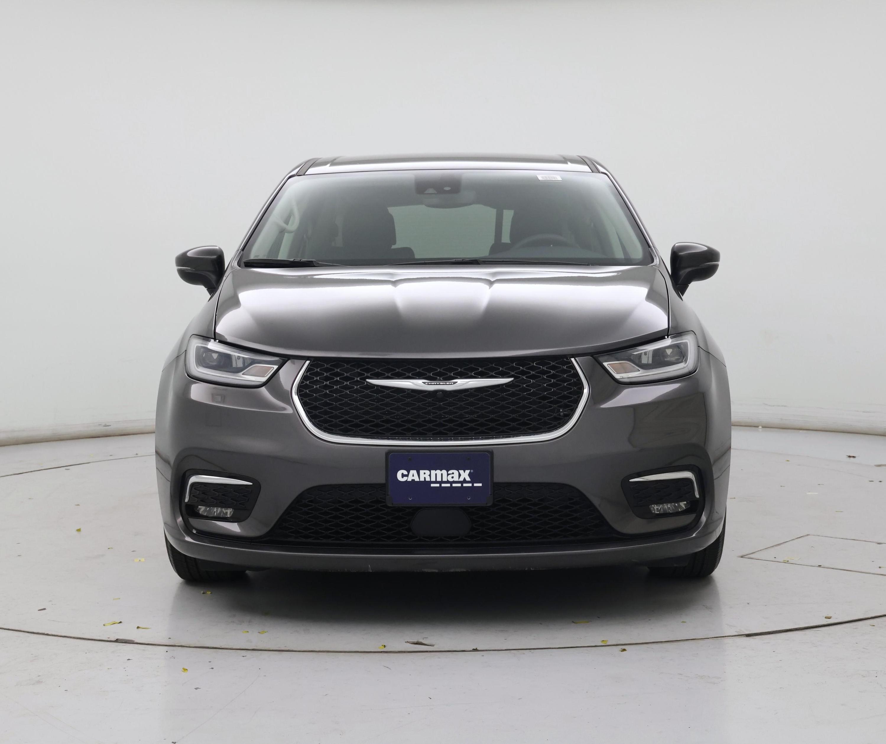 Thumbnail: 2023 Chrysler Pacifica - 5