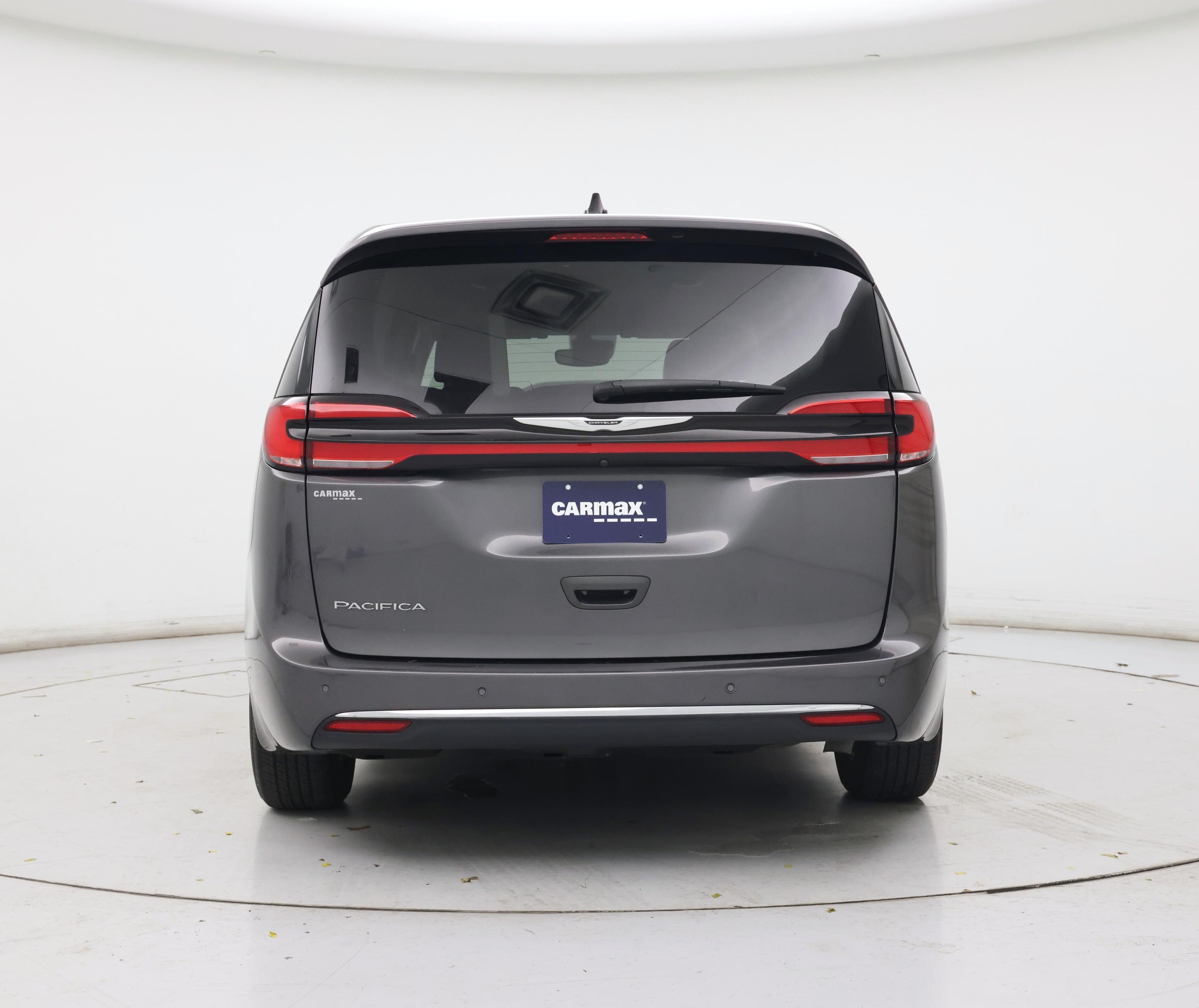 Thumbnail: 2023 Chrysler Pacifica - 6