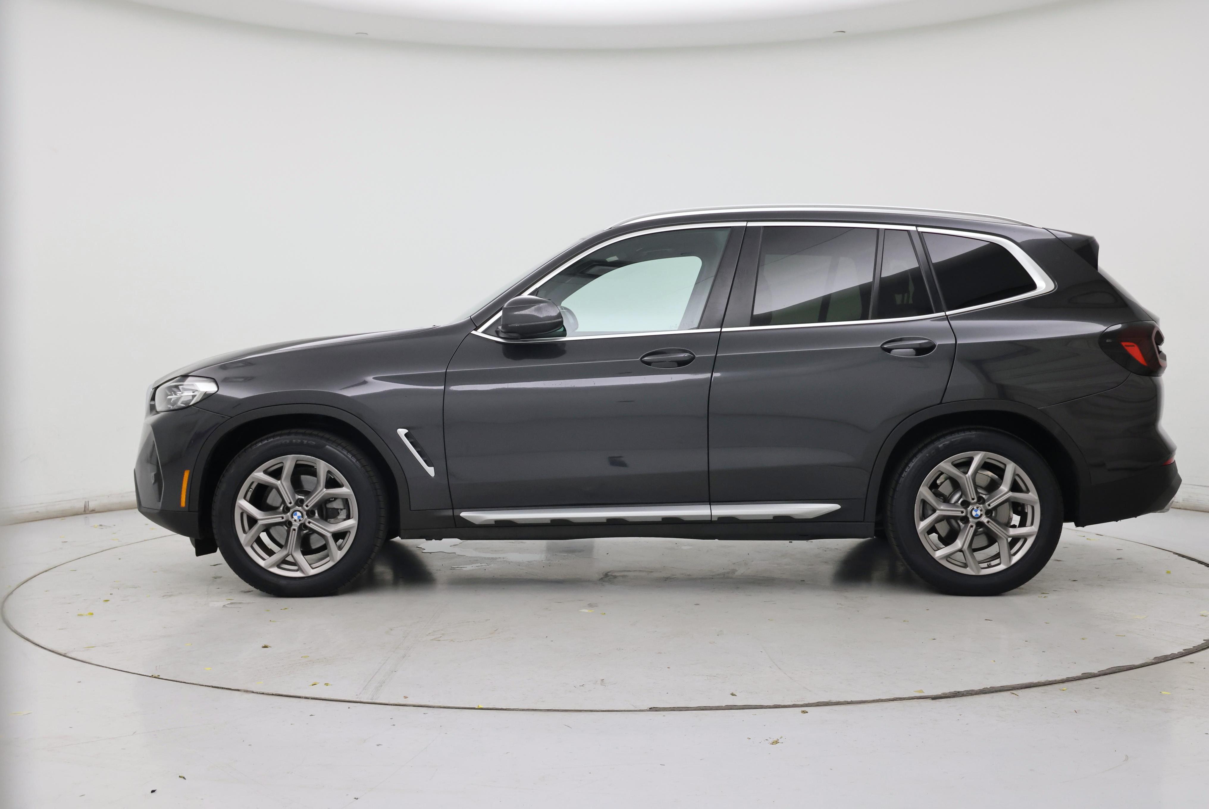Thumbnail: 2022 BMW X3 - 3