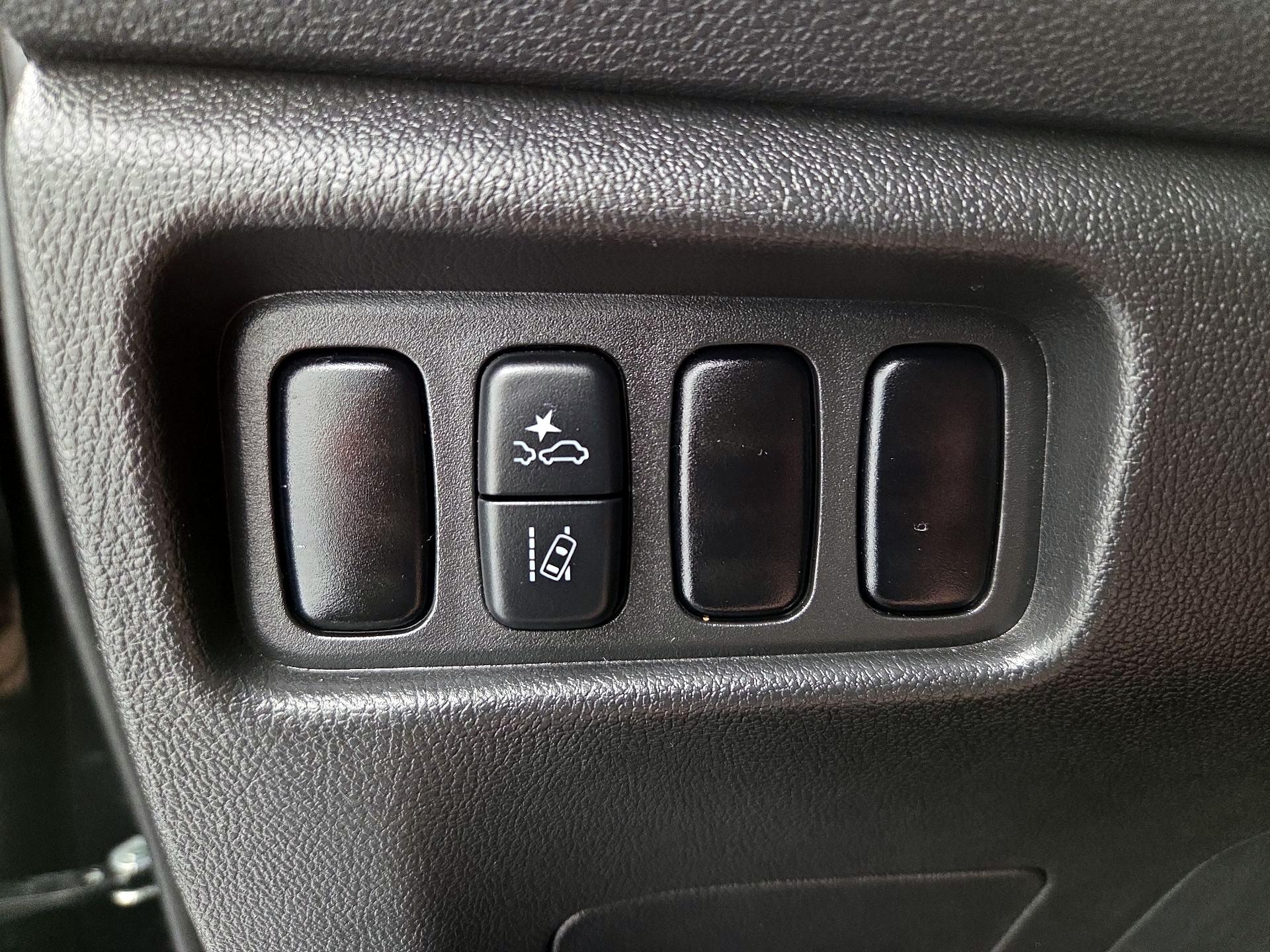 Thumbnail: 2024 Mitsubishi Outlander Sport - 13