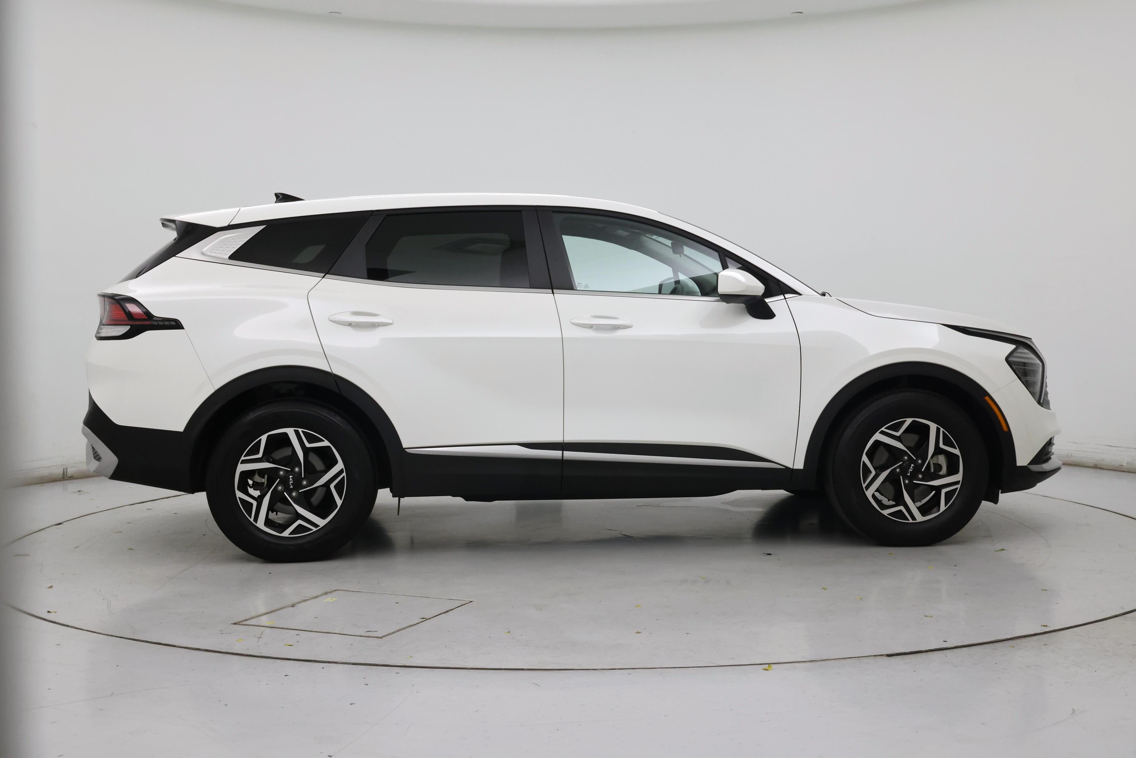 Thumbnail: 2024 Kia Sportage - 7