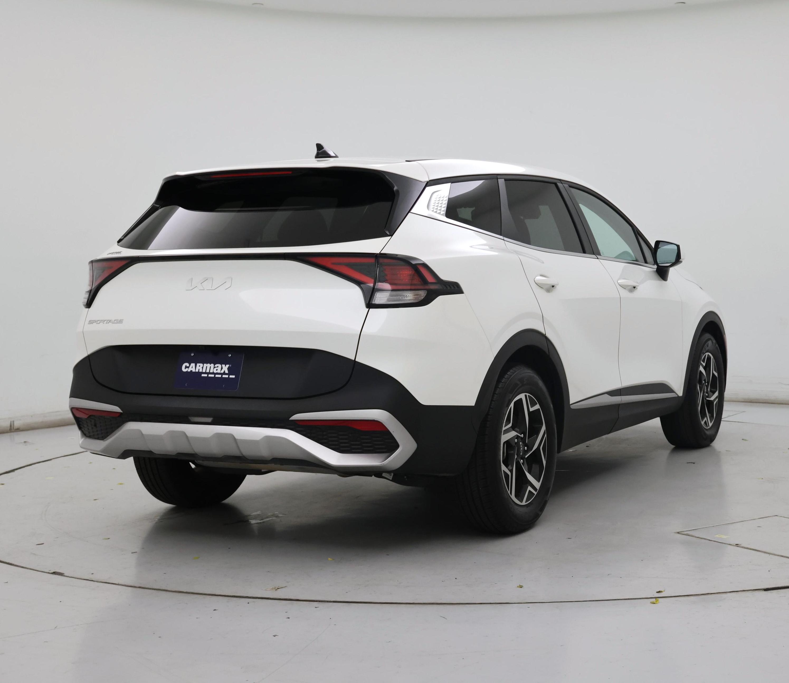 Thumbnail: 2024 Kia Sportage - 8