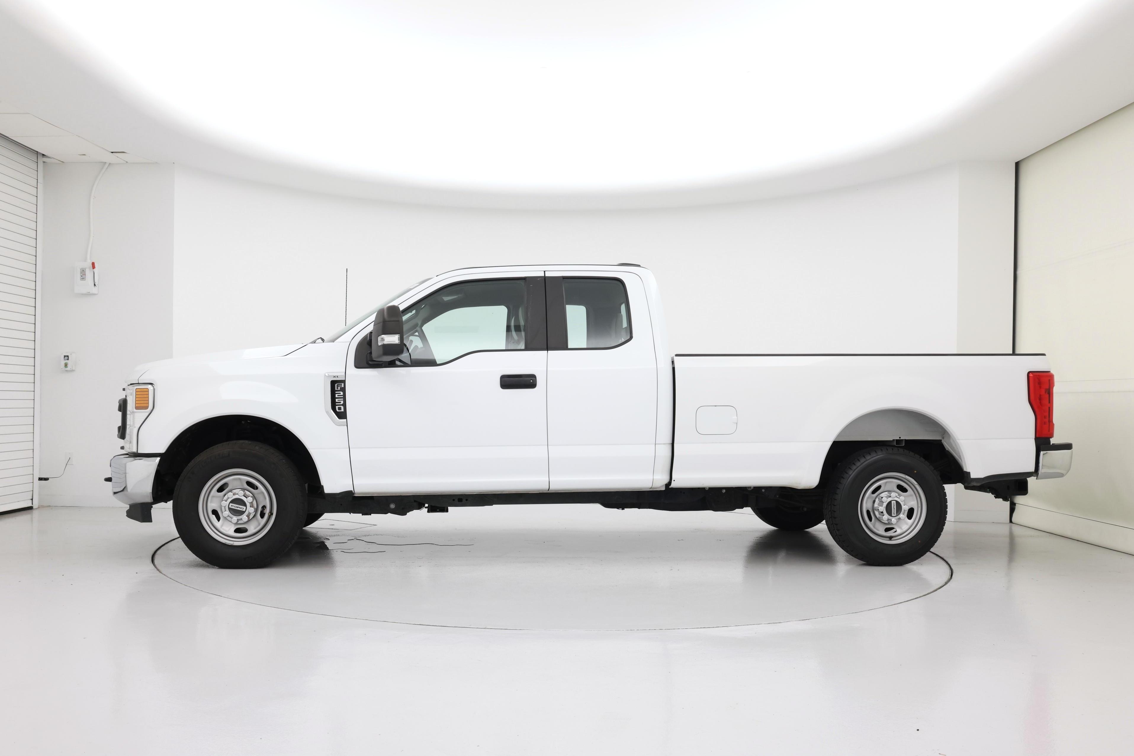 Thumbnail: 2022 Ford F-250 - 3